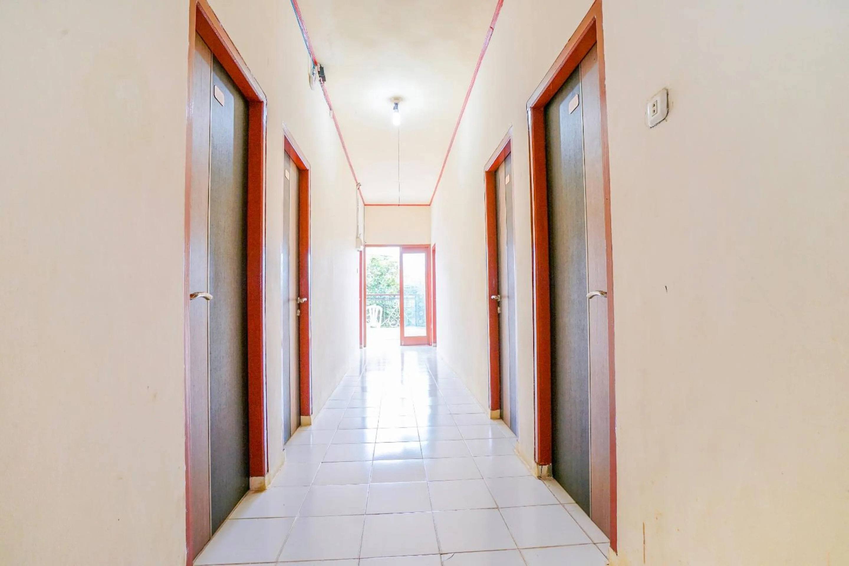 Lobby or reception in OYO Life 2502 Syariah Triantama Kost