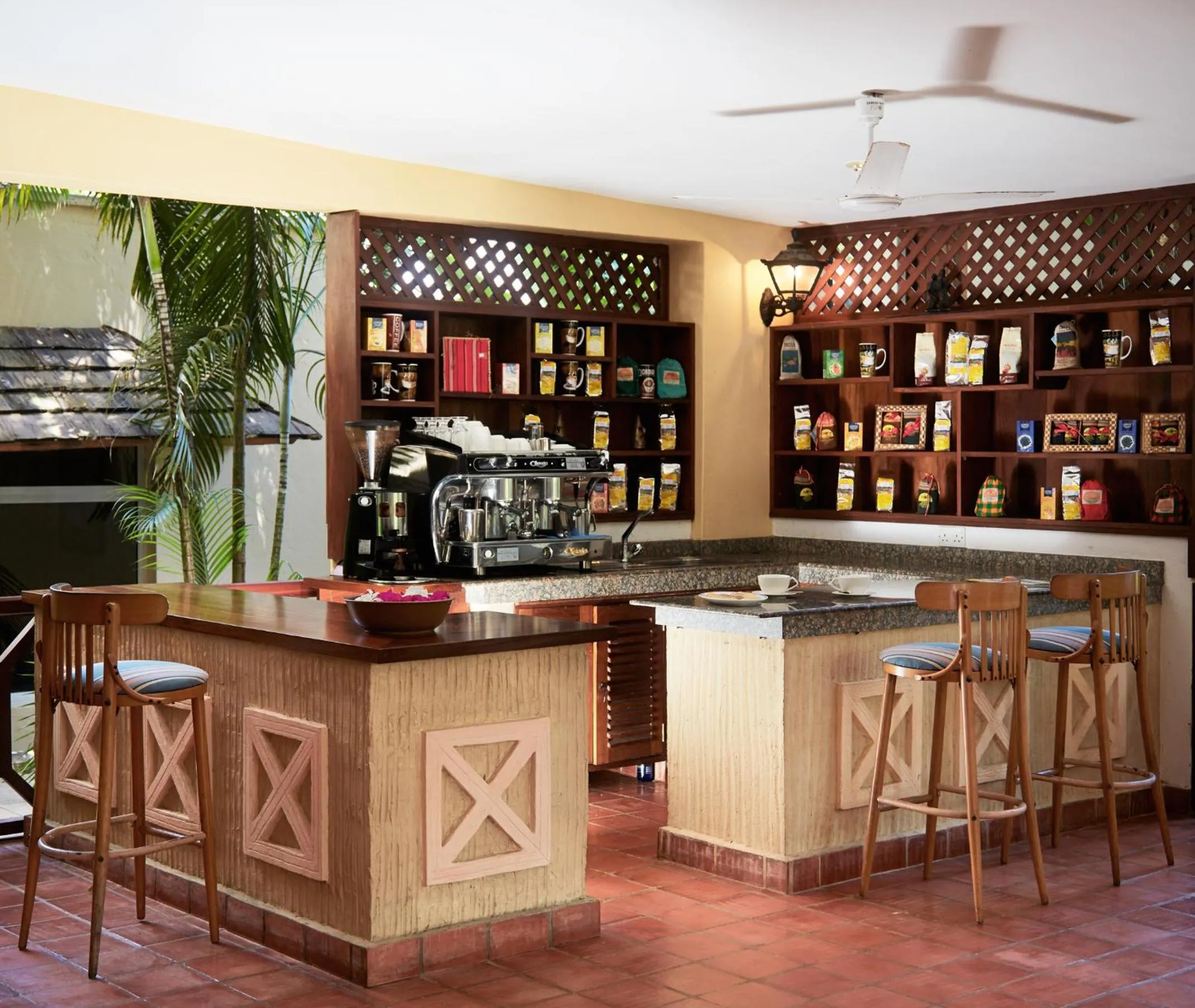 Lounge or bar in Neptune Beach Resort - All Inclusive