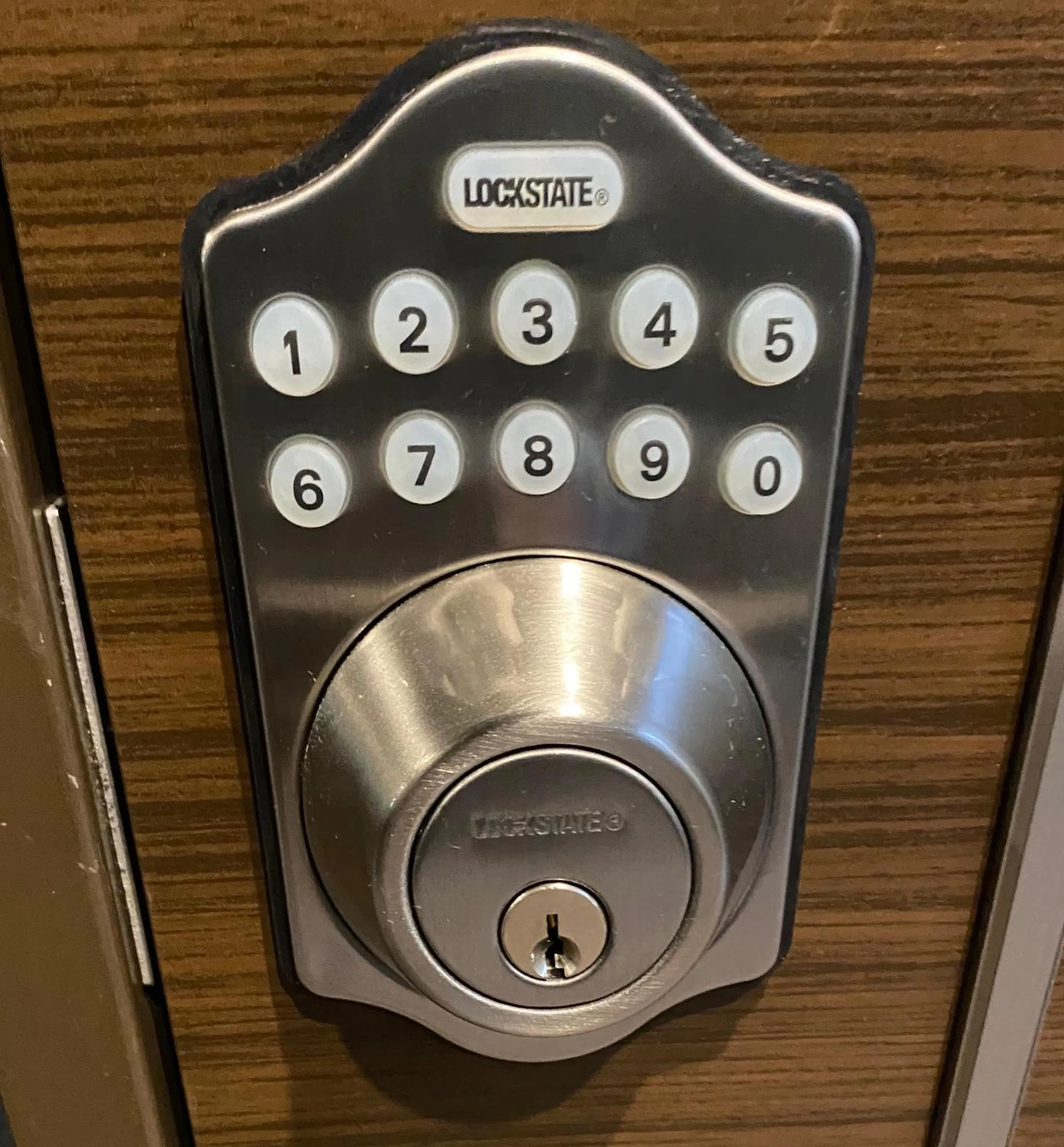 Facade/entrance in ffosaka.com