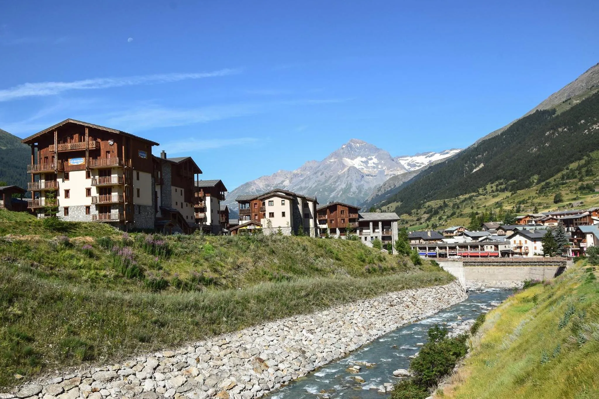 Property building in Résidence Les Balcons de Val Cenis Village