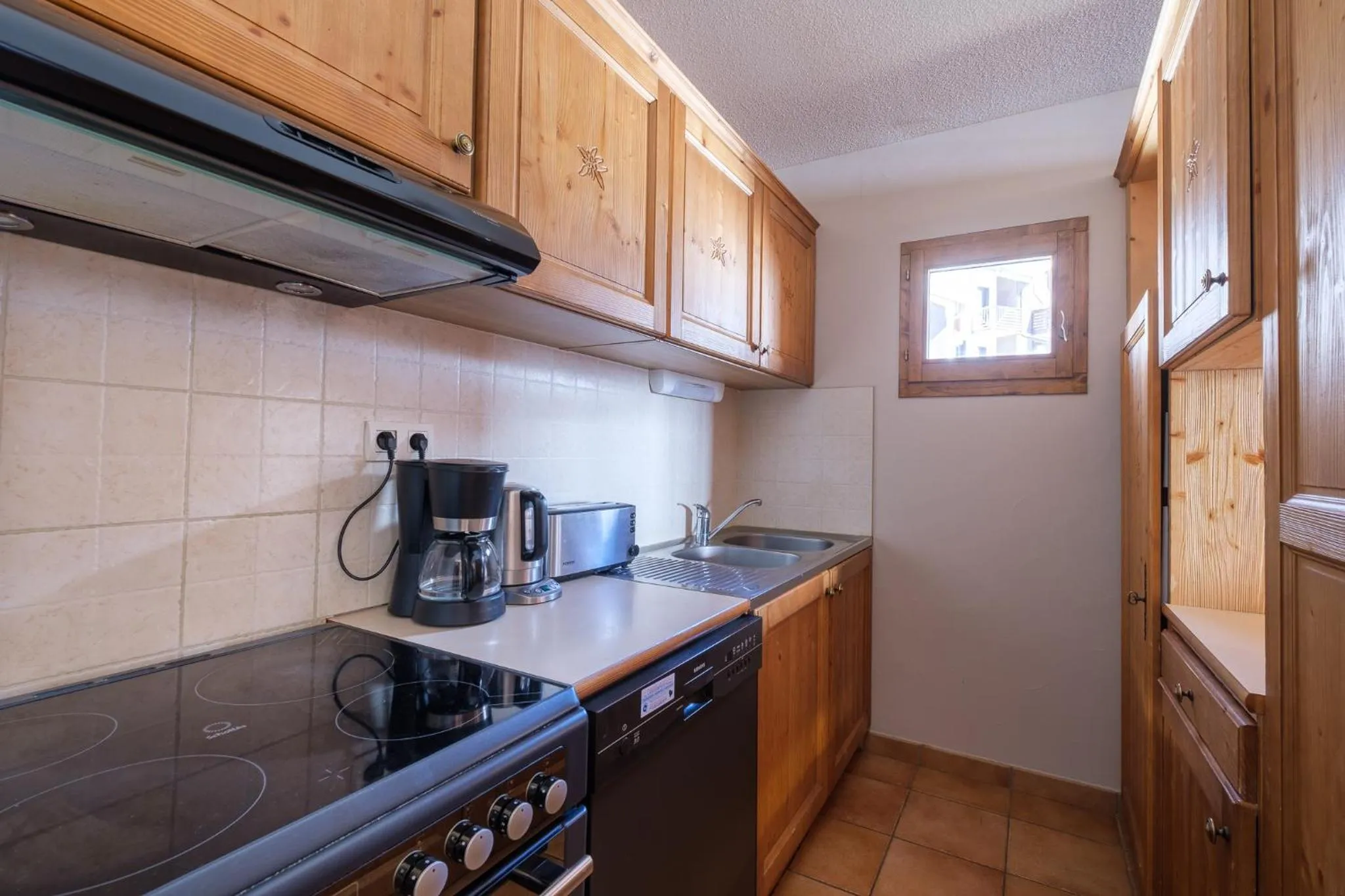 kitchen in Résidence Les Balcons de Val Cenis Village