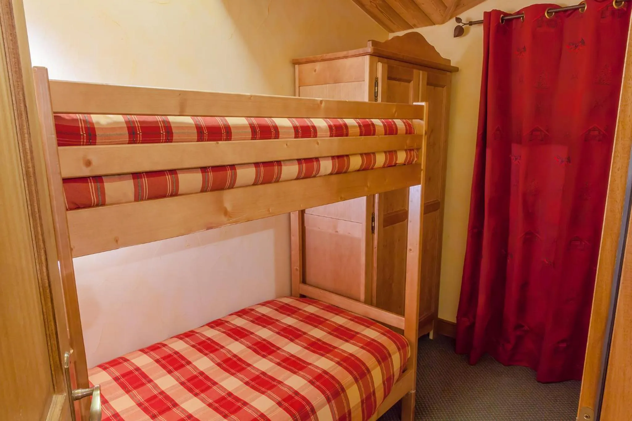 Bedroom, Bed in Résidence Les Balcons de Val Cenis Village