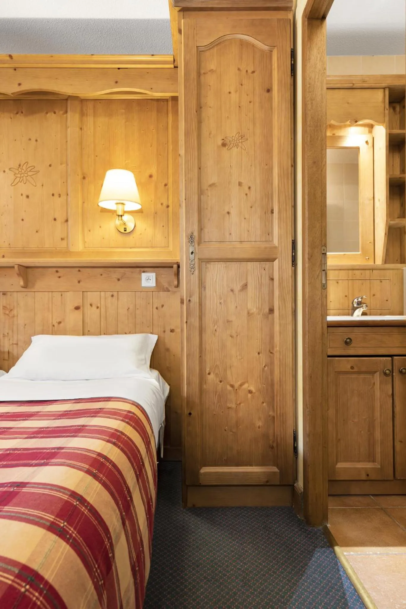 Bed in Résidence Les Balcons de Val Cenis Village