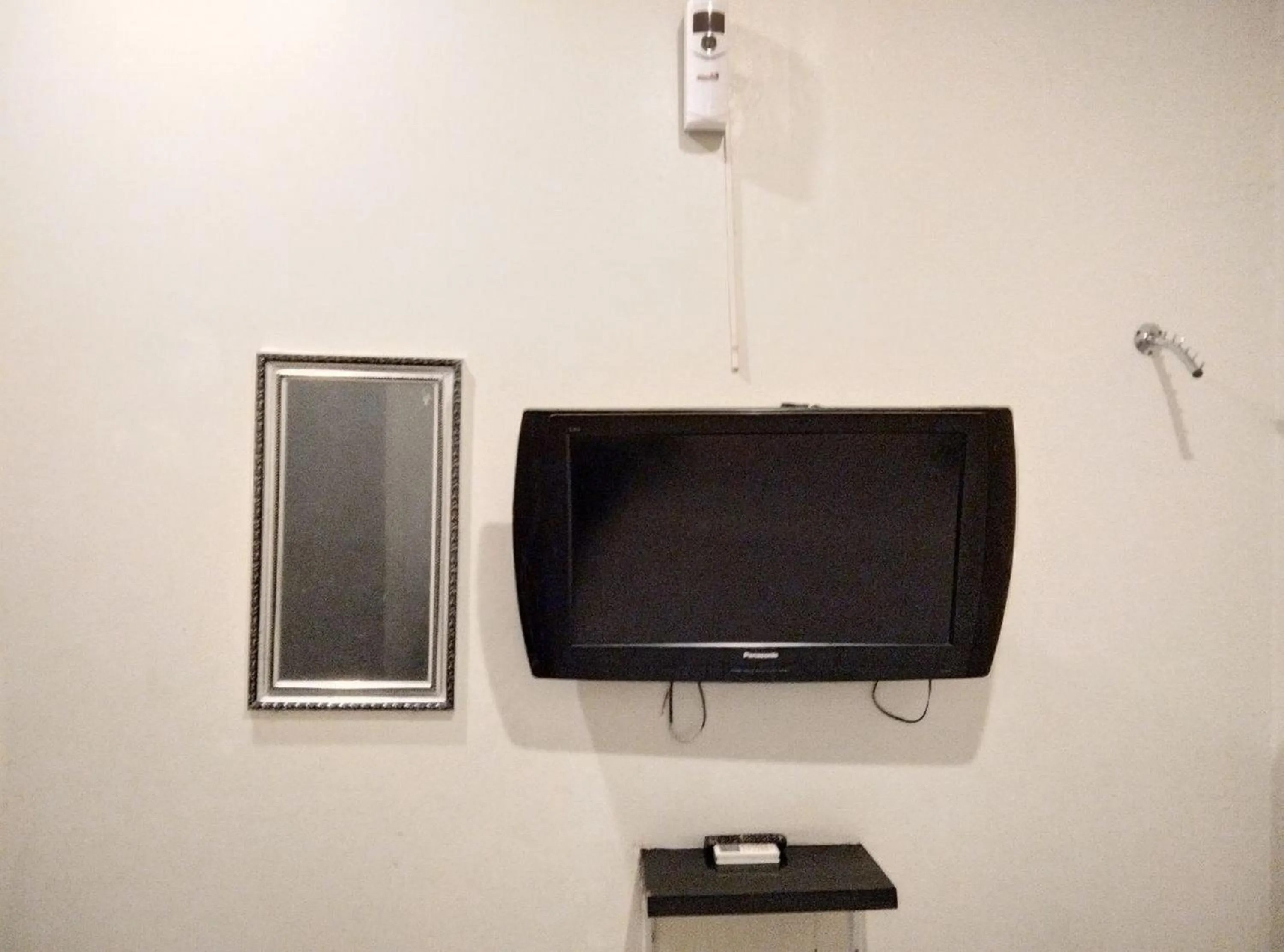 Bedroom in Gangnam Style Residence Mitra RedDoorz near MERR Surabaya