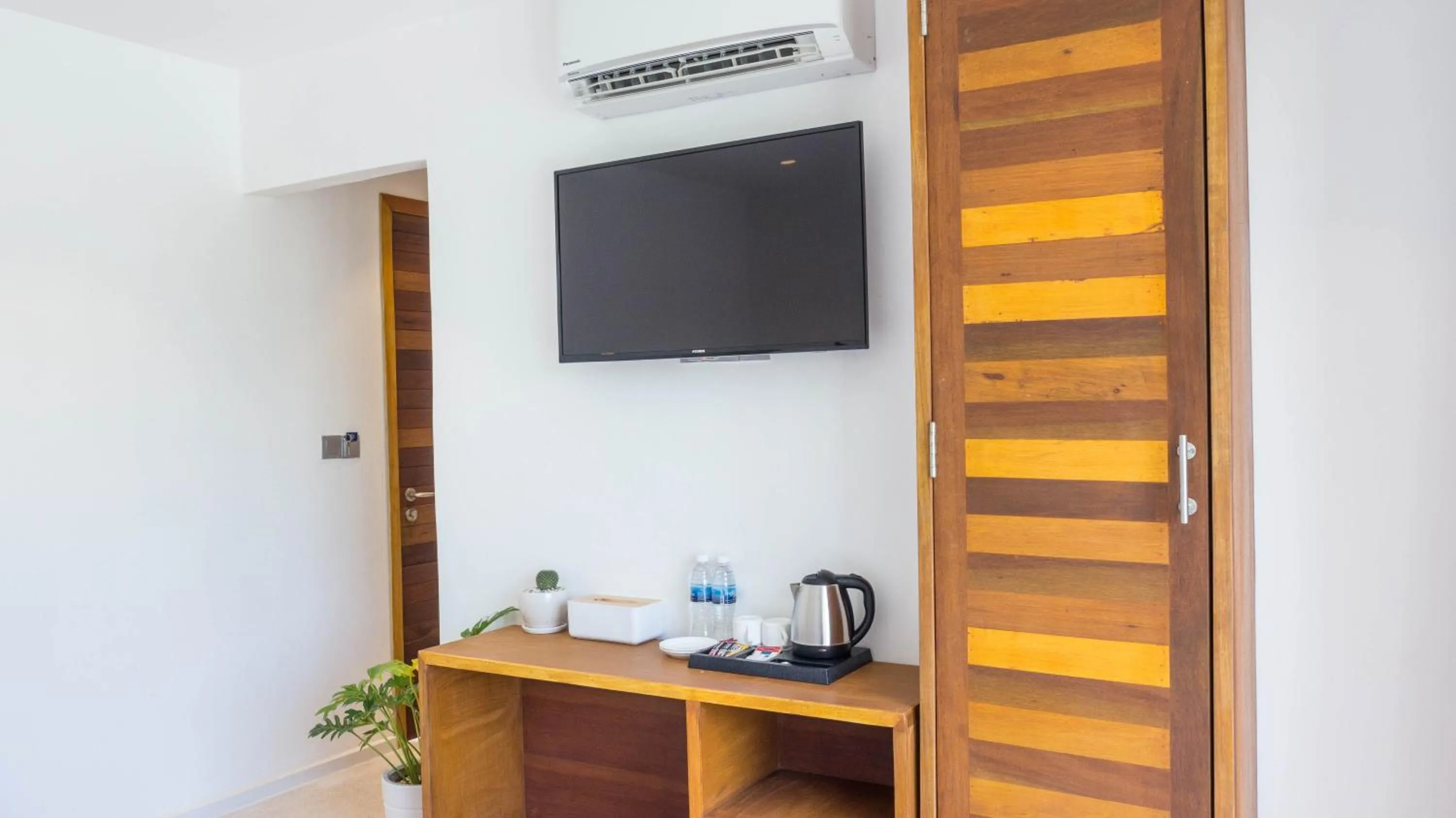 Coffee/tea facilities in The B Resort