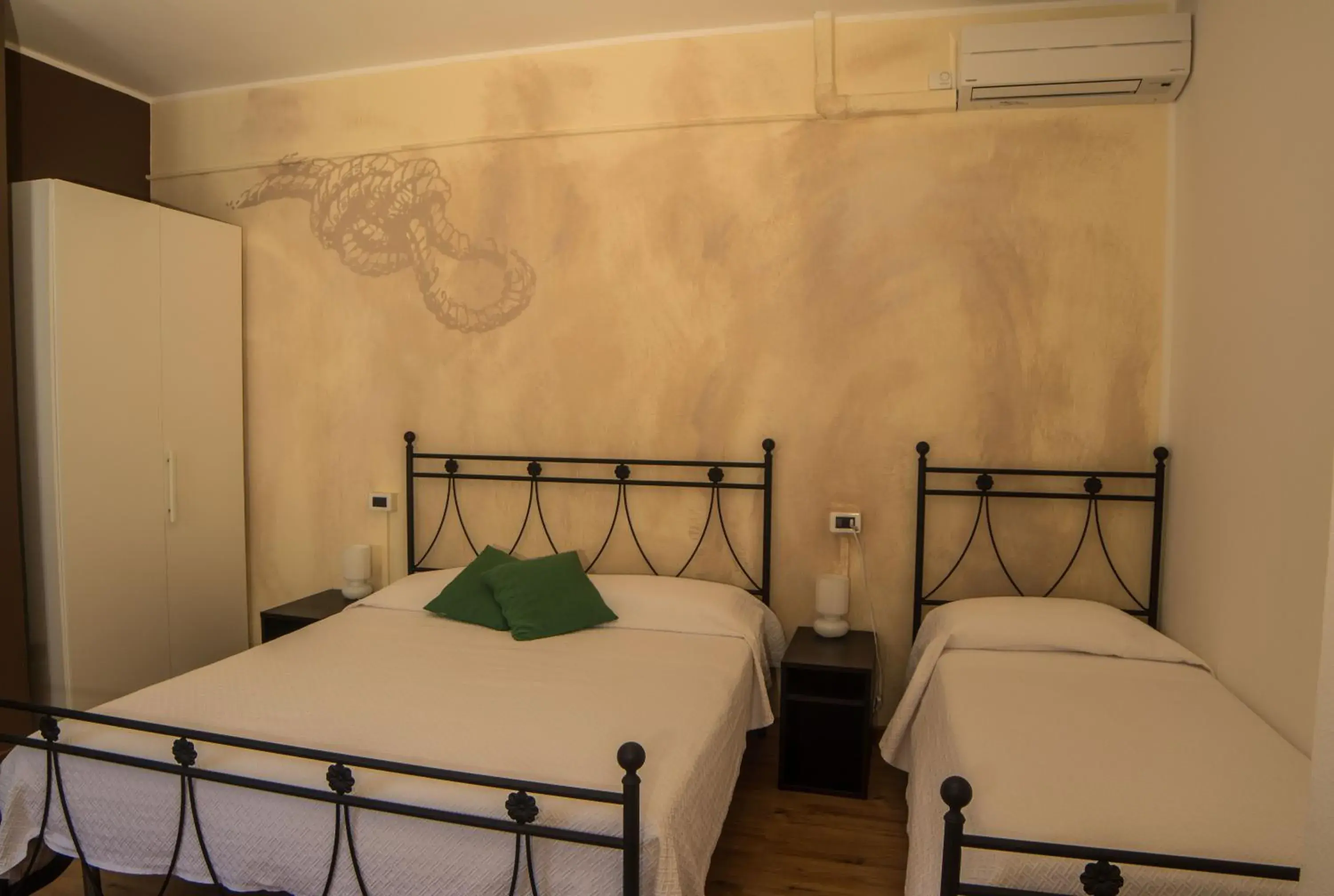 Quadruple Room in Crotto dei Pescatori Quadruple Room in Crotto dei Pescatori