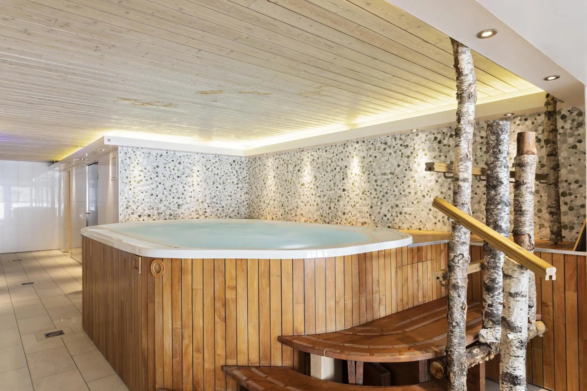 Hot Tub in Résidence Les Balcons de La Rosière