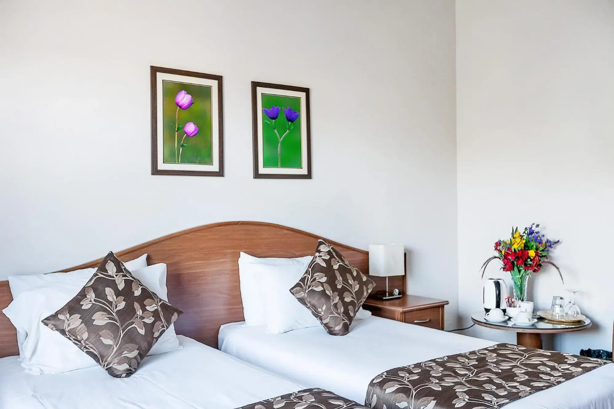 Standard Room with Twin Bed in The Ship Inn Hotel Standard Room with Twin Bed in The Ship Inn Hotel