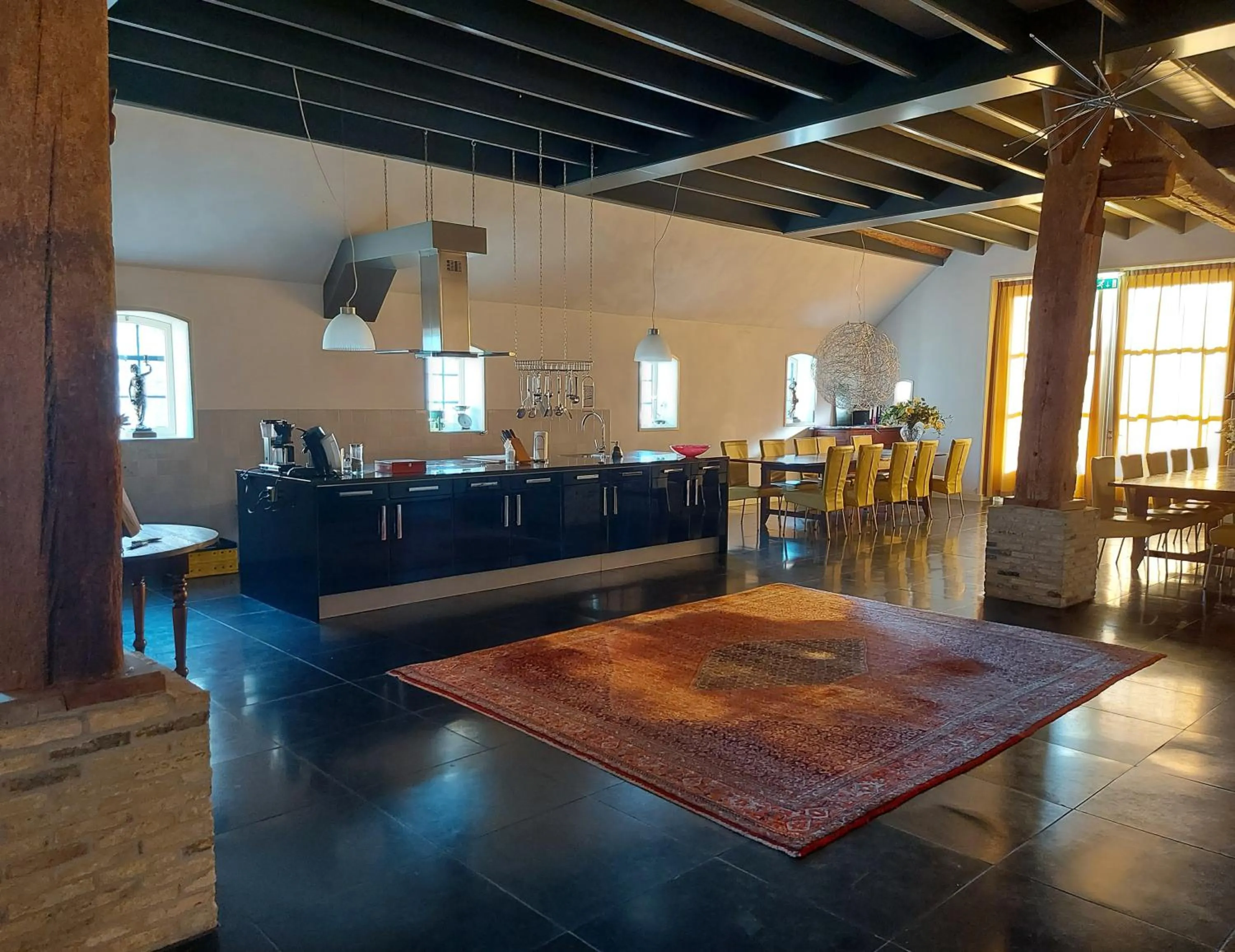 Communal lounge/ TV room in Piaam State