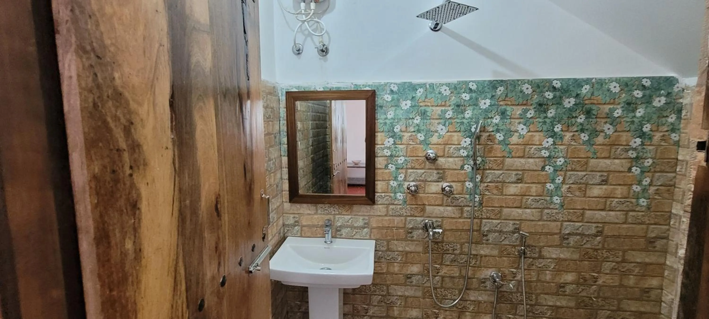 Toilet in Panchobon Art Resort