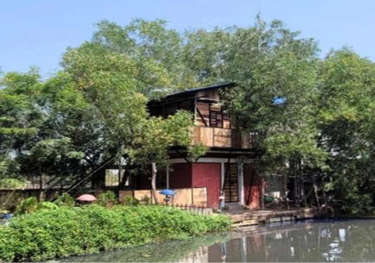 Garden view in Panchobon Art Resort