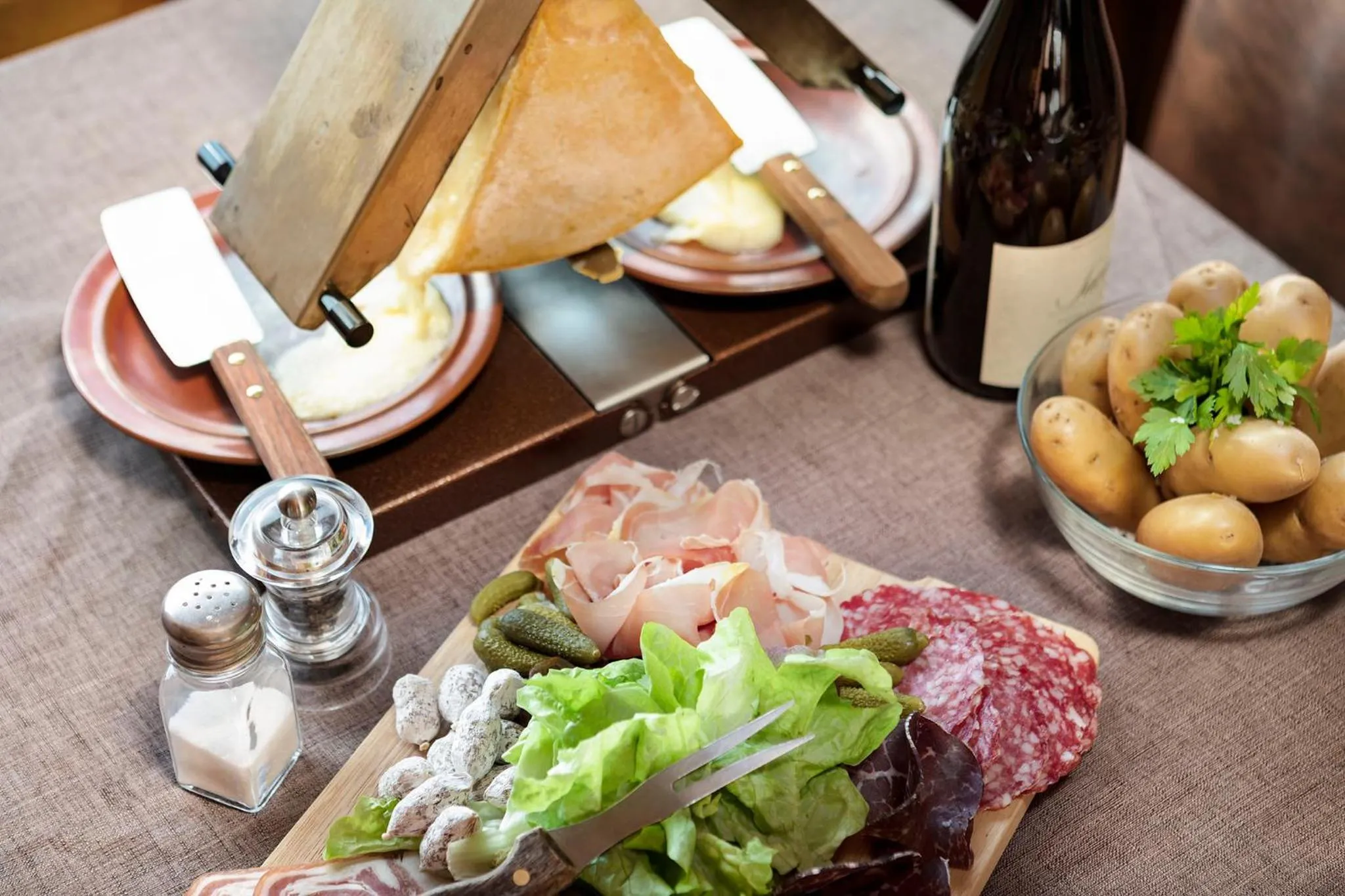 Food and drinks in Hôtel Les Balcons Village