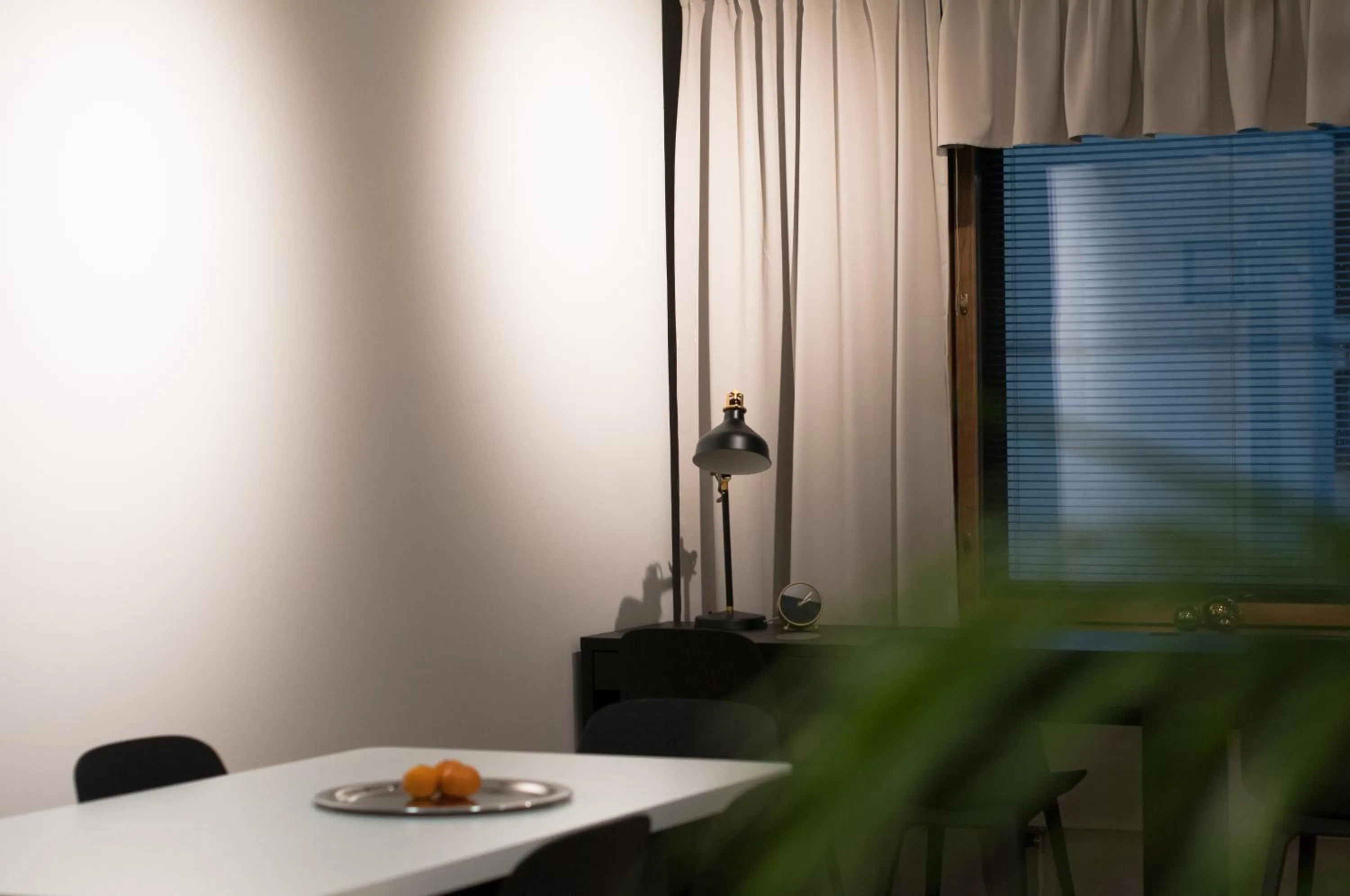 Communal lounge/ TV room in Aikatalo Hostel Helsinki