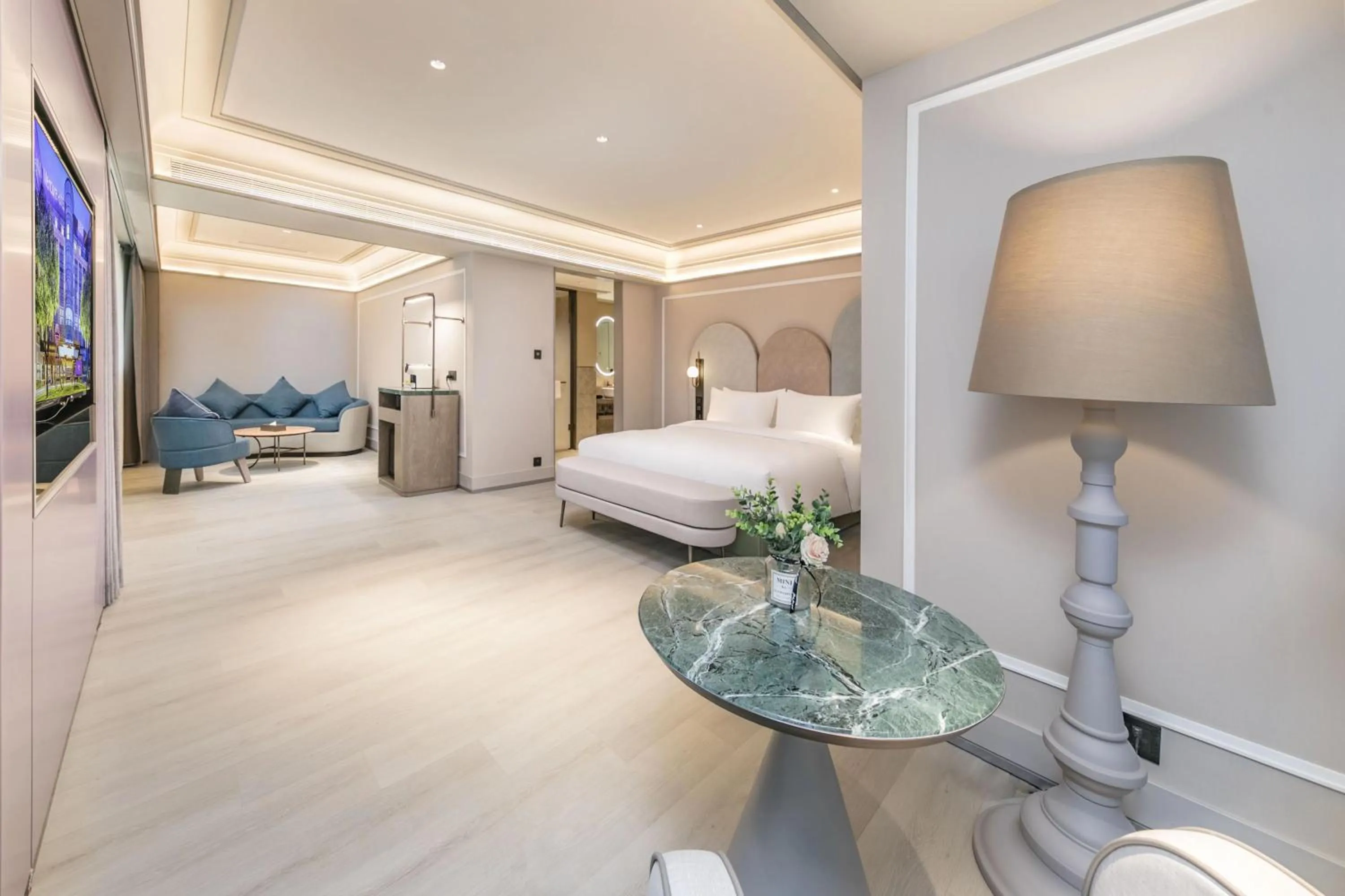 Photo of the whole room, Bed in Mercure Fuzhou Downtown