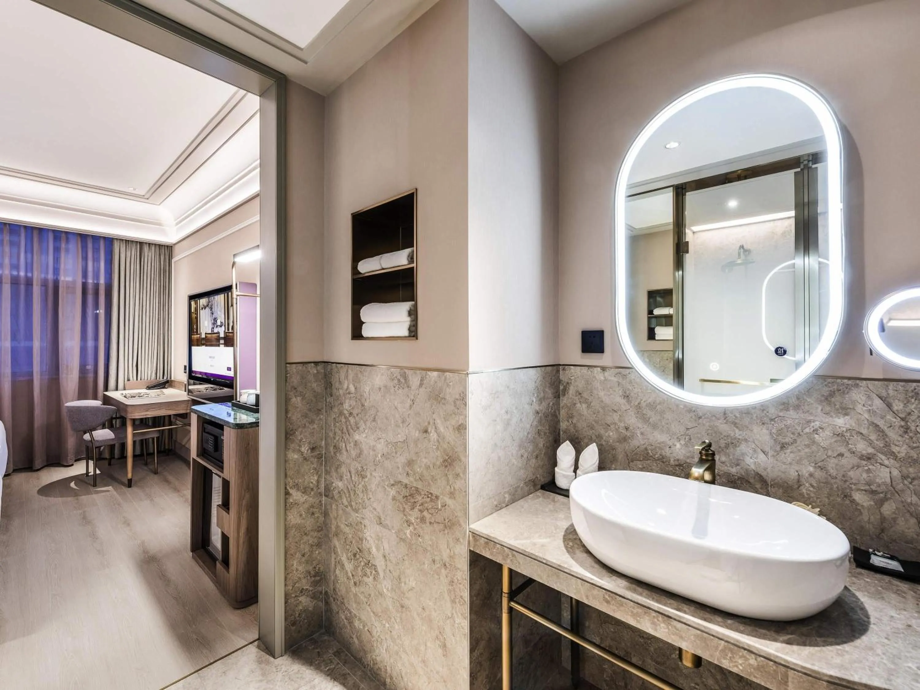 Bedroom in Mercure Nanjing Downtown