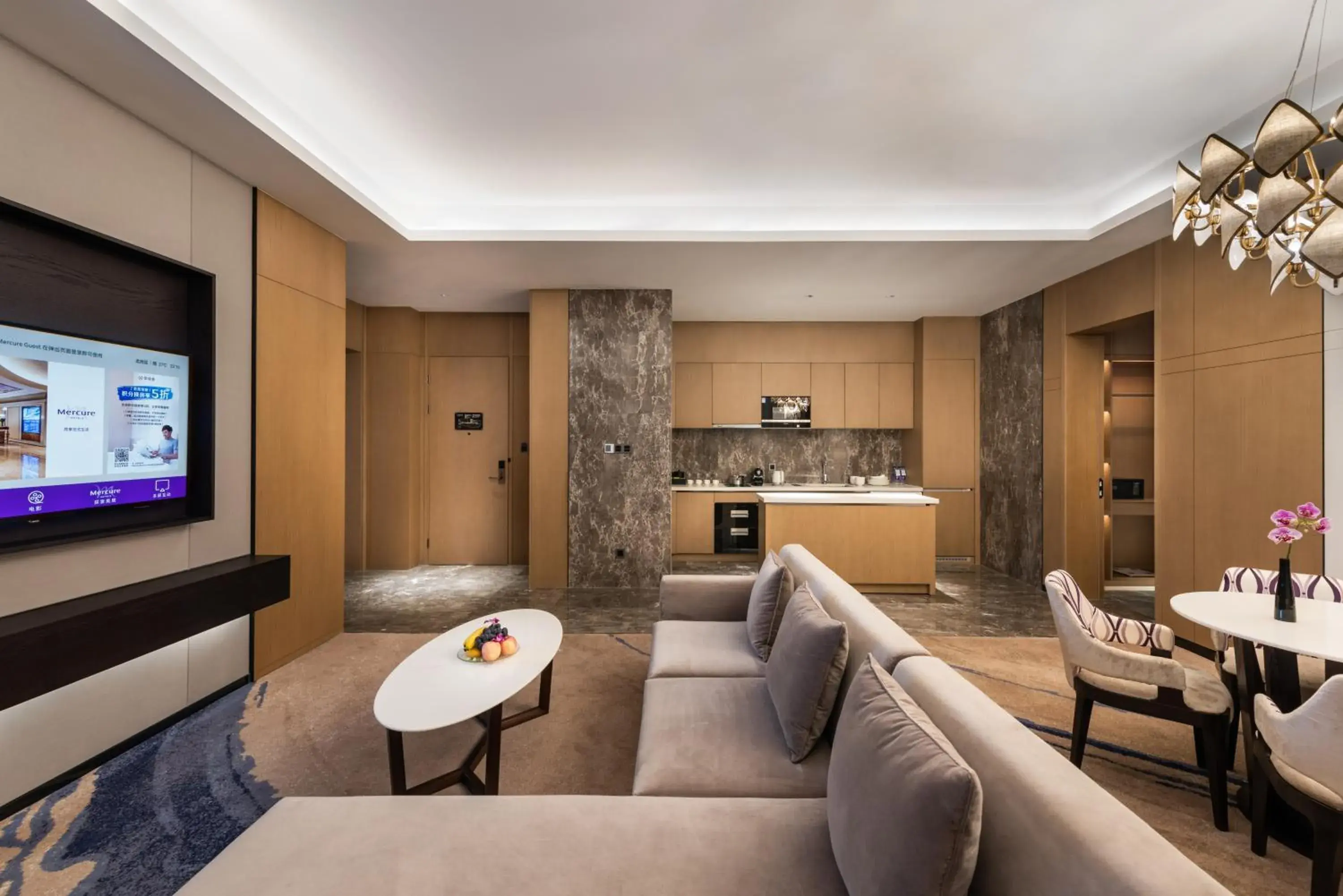 Deluxe Duplex Suite with One King Bed in Mercure Shenzhen Longgang Deluxe Duplex Suite with One King Bed in Mercure Shenzhen Longgang