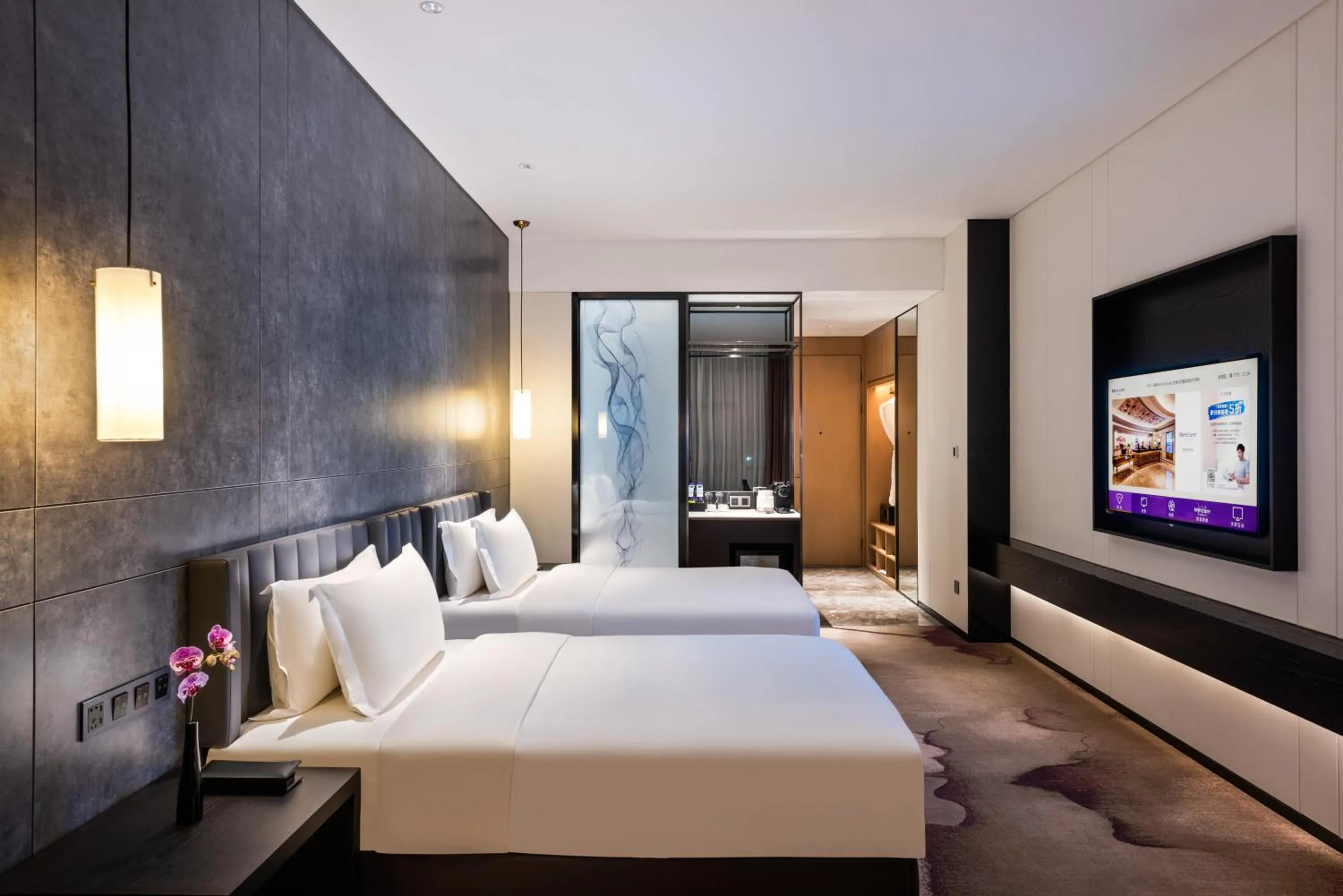 Photo of the whole room, Bed in Mercure Shenzhen Longgang