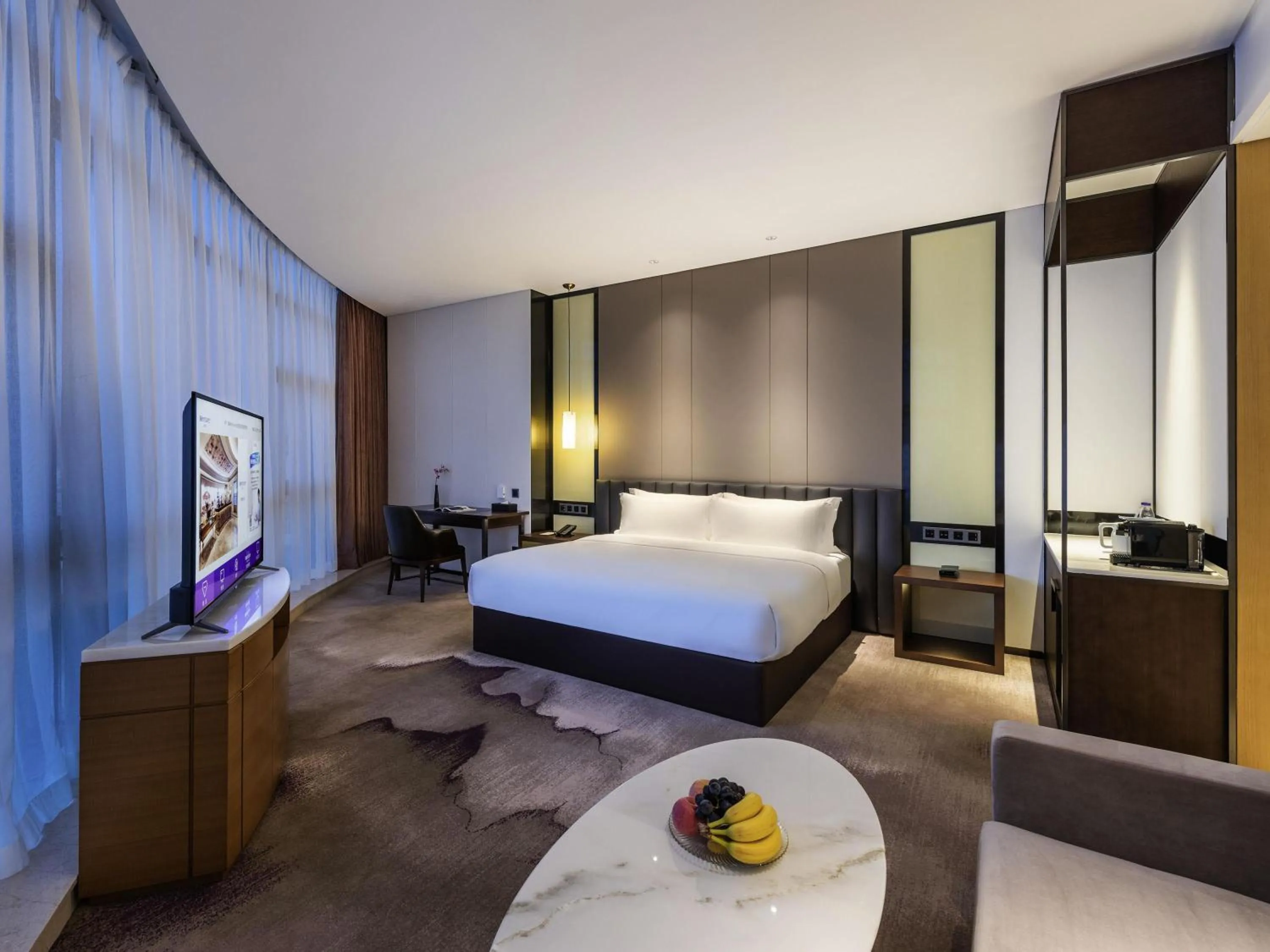 Bedroom, Bed in Mercure Shenzhen Longgang