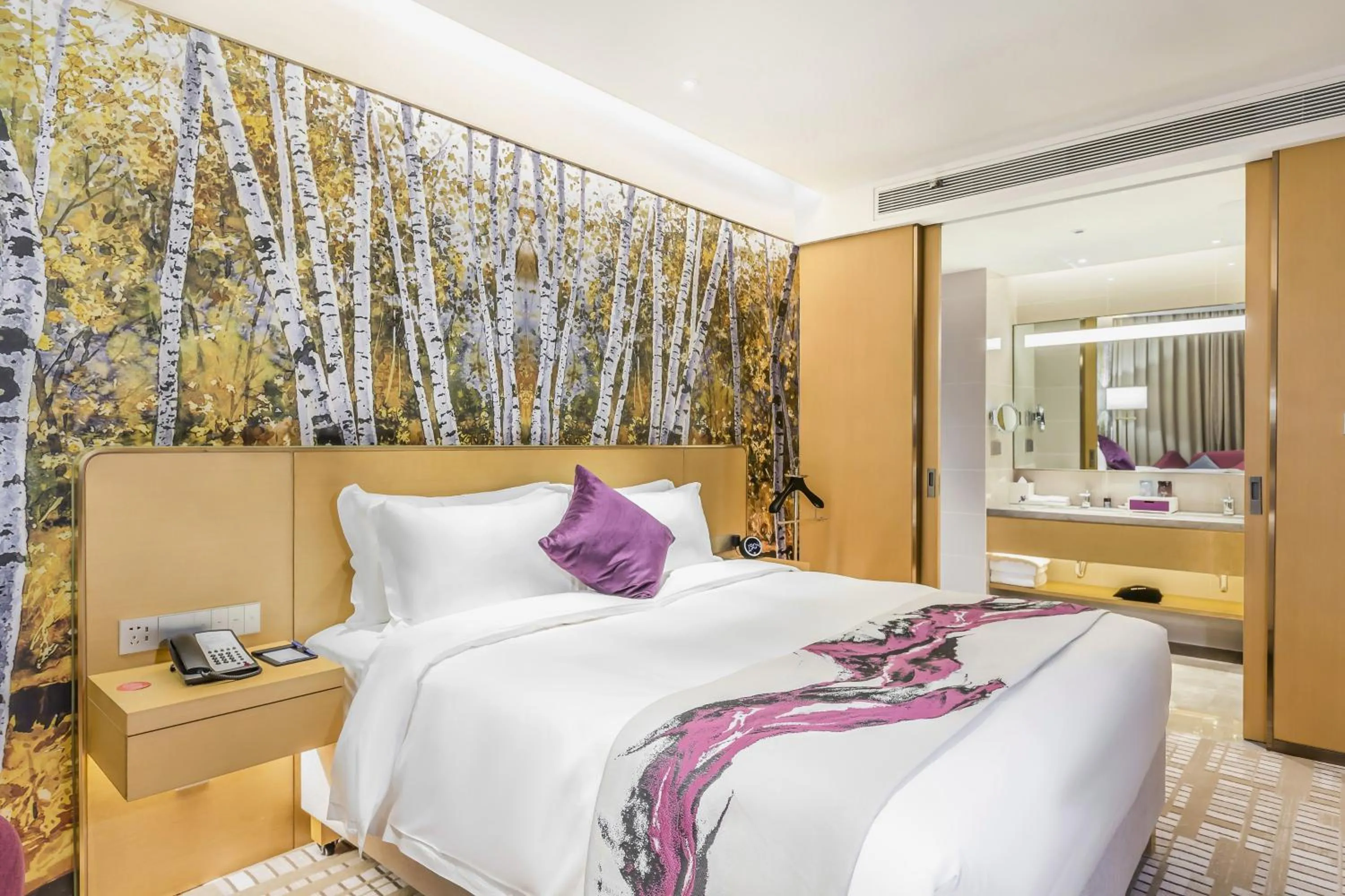 Bed in Novotel Zhengzhou Airport