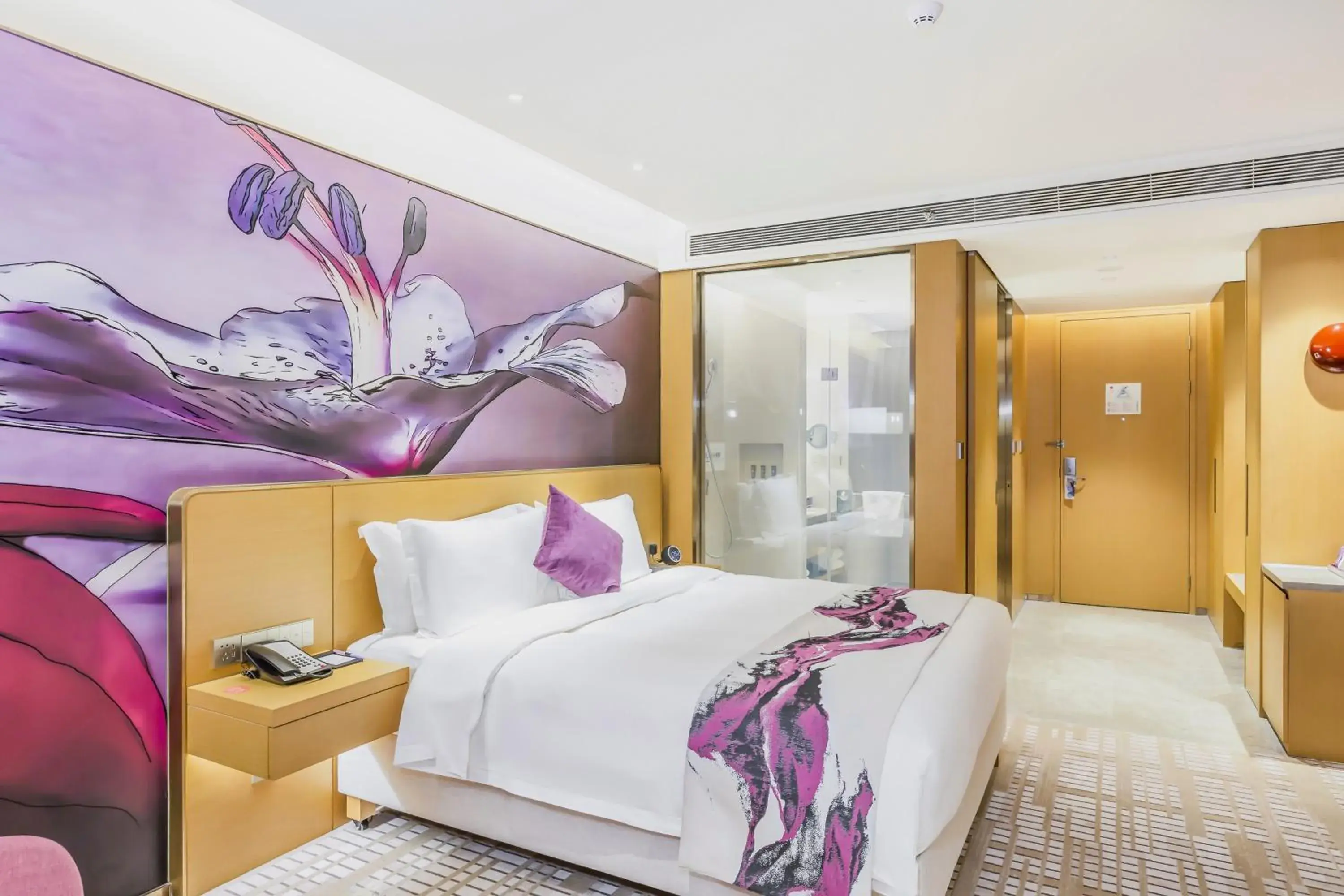 Standard King Room in Novotel Zhengzhou Airport Standard King Room in Novotel Zhengzhou Airport