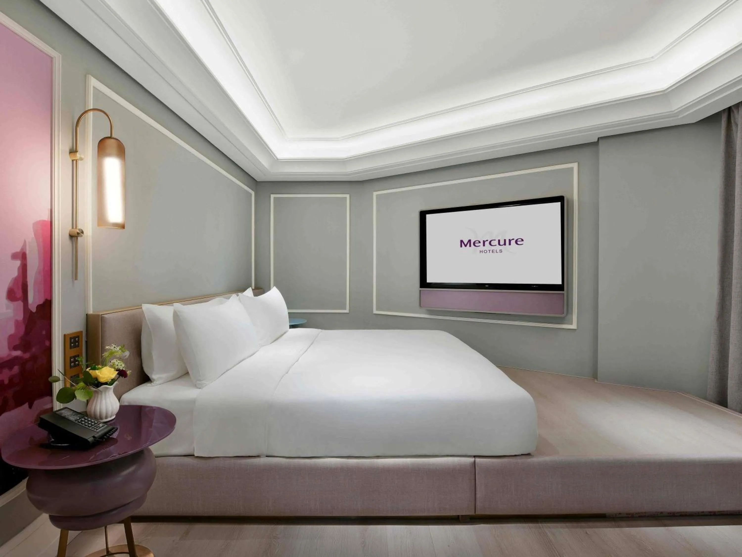 Bedroom, Bed in Mercure Shenzhen Sports Center Hotel