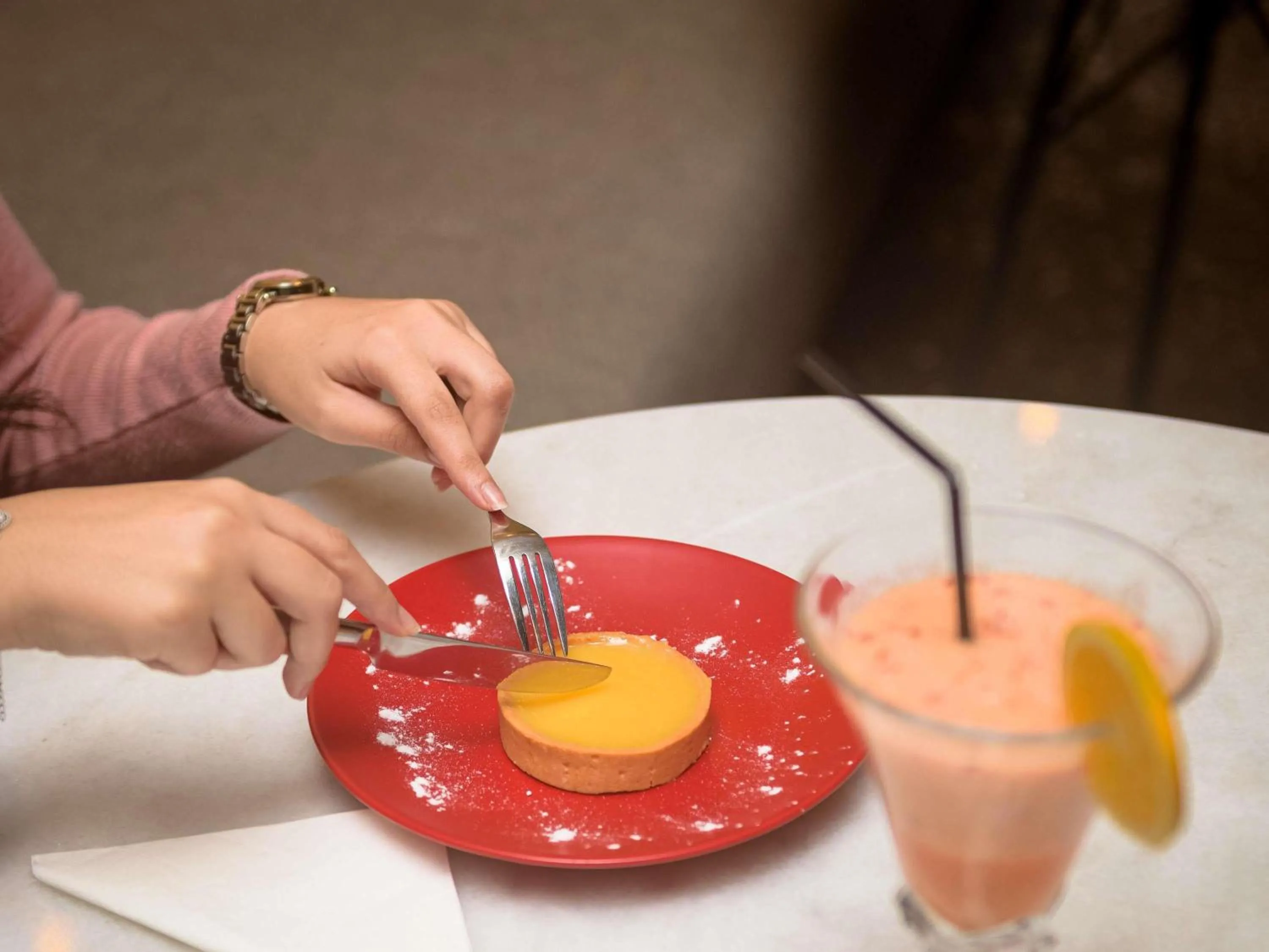 Lounge or bar in Ibis Abdelmoumen Casa Centre