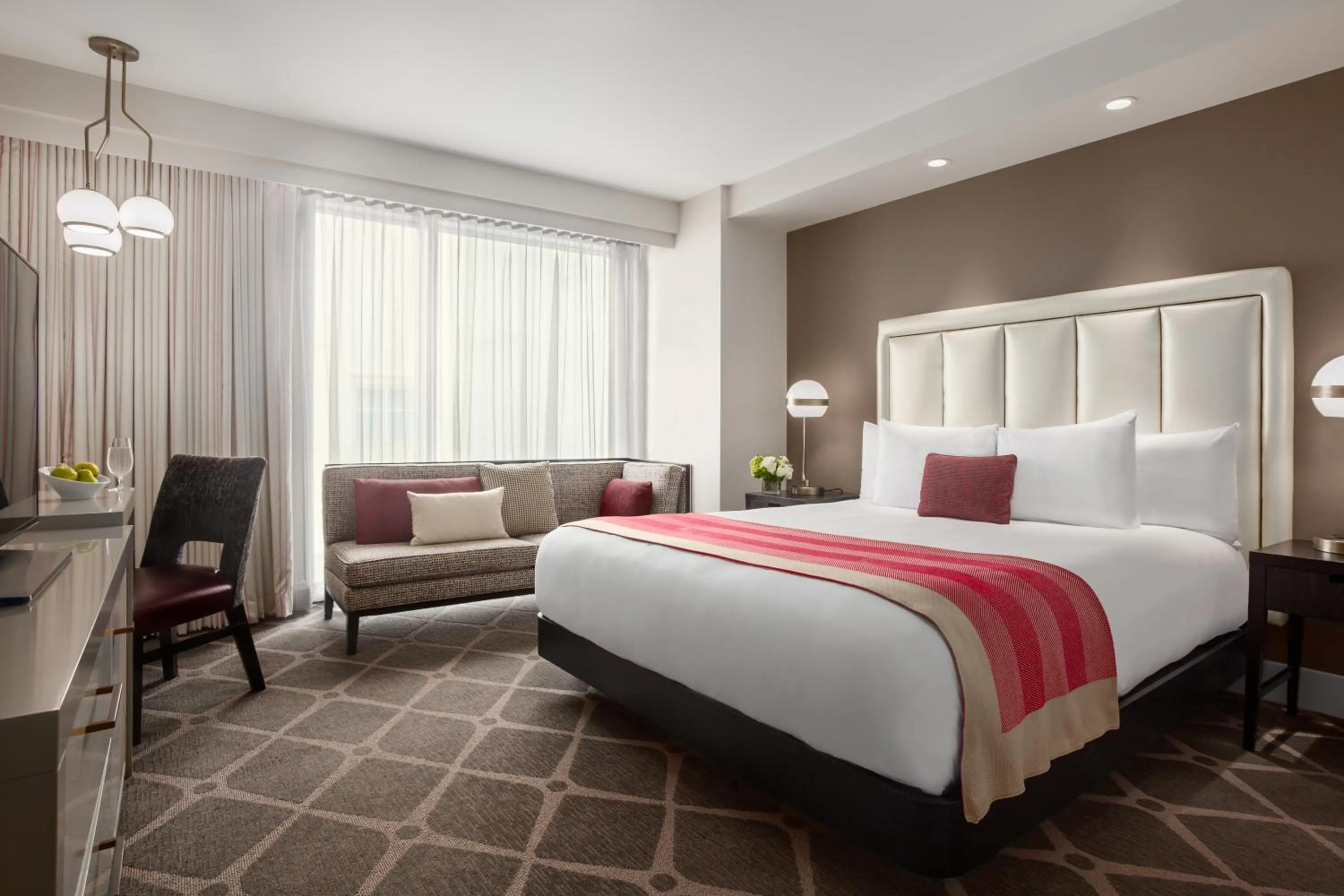 acessibility, Bed in Hotel Commonwealth