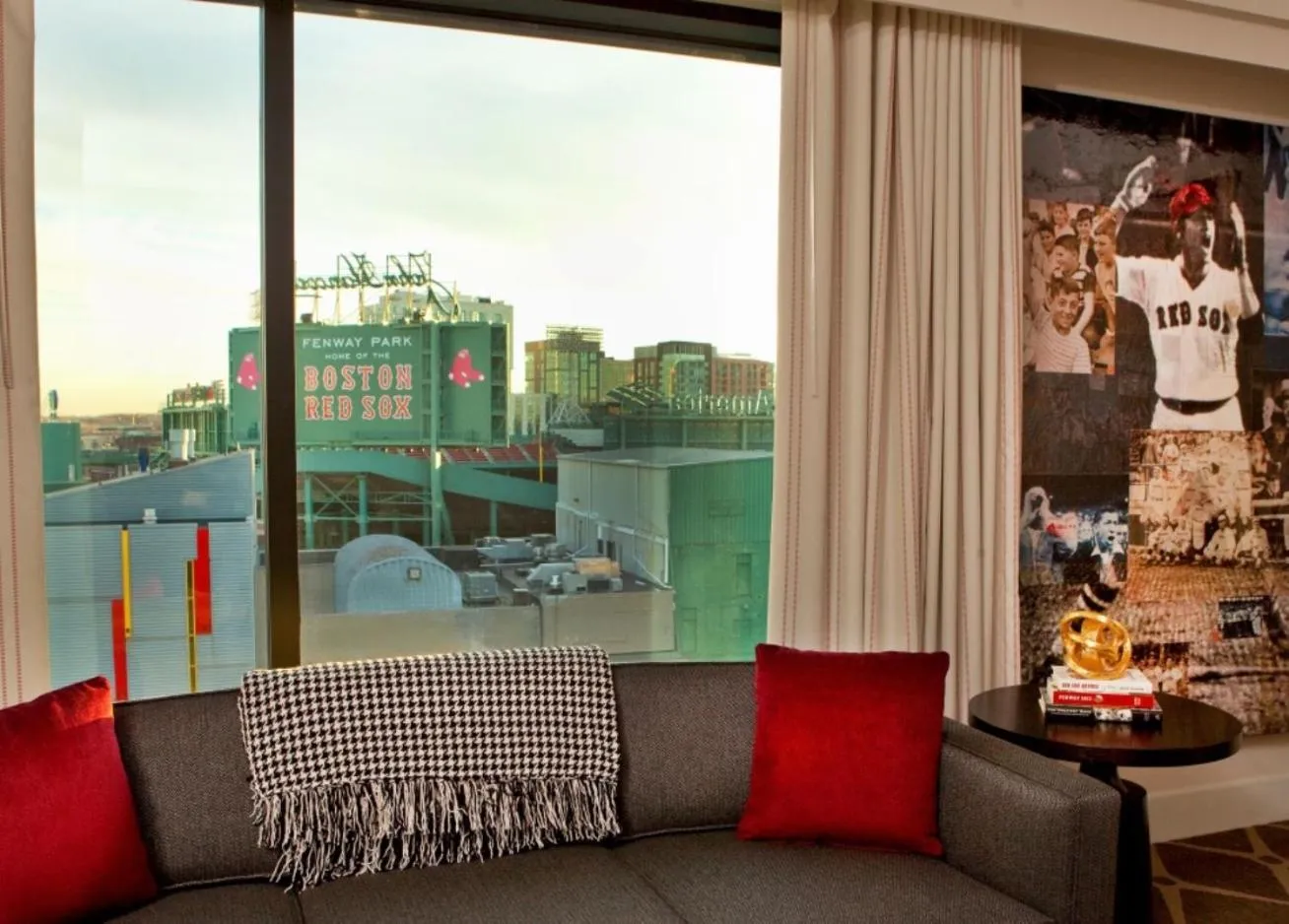 Living room in Hotel Commonwealth