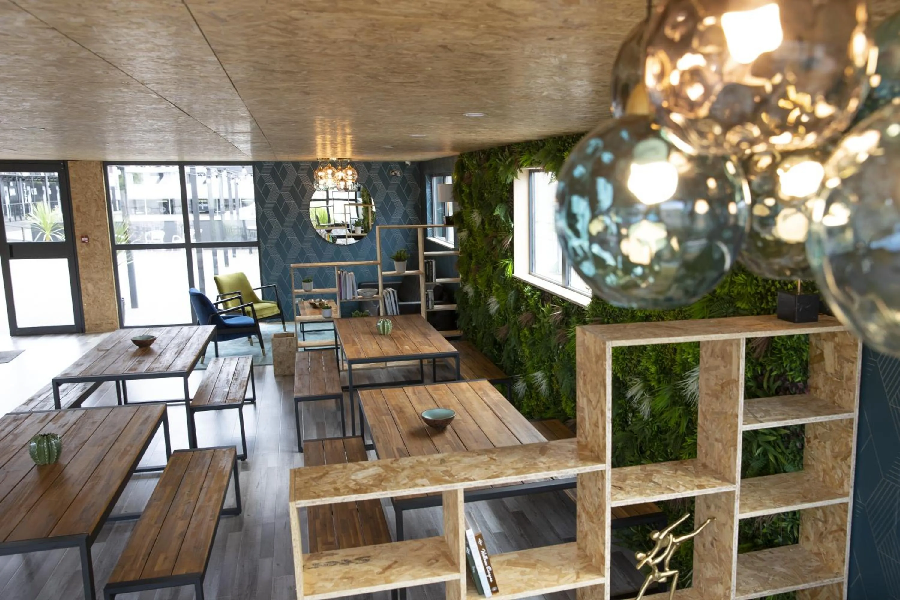 Lounge or bar in Snoozebox Olympic Park