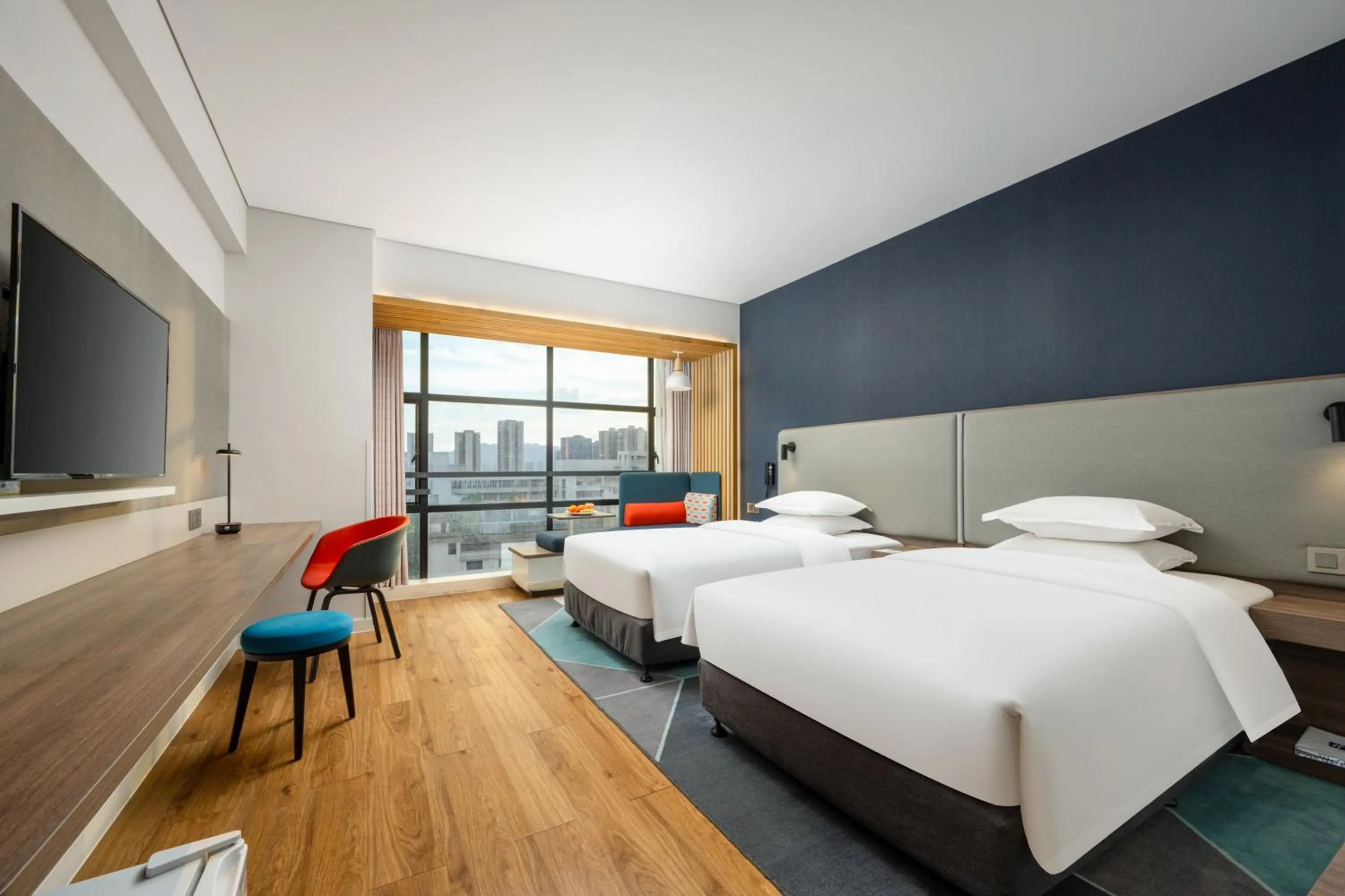 Bed in Holiday Inn Express Jiangmen Jianghai by IHG