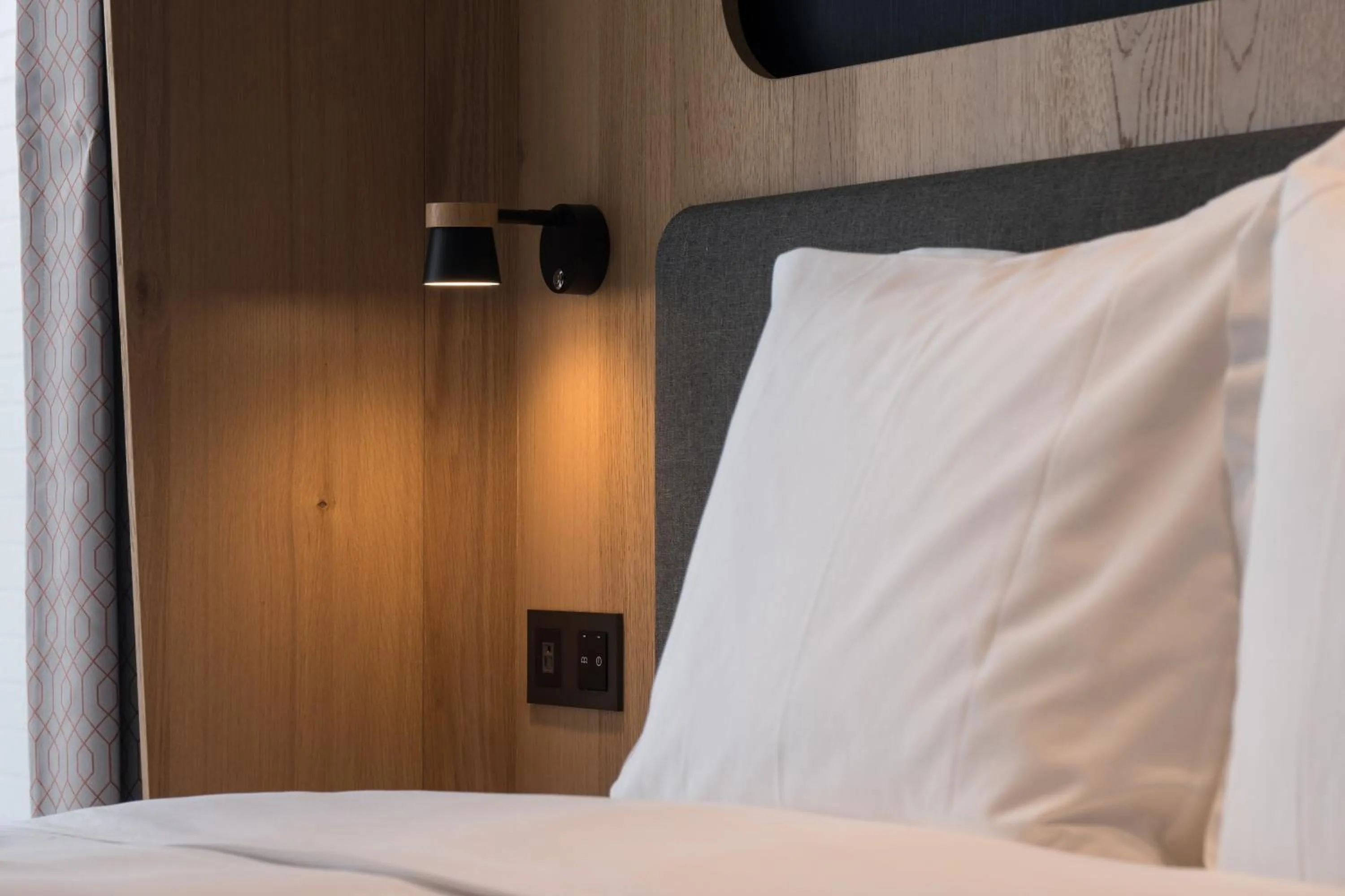 Photo of the whole room, Bed in Holiday Inn Express Chiayi by IHG