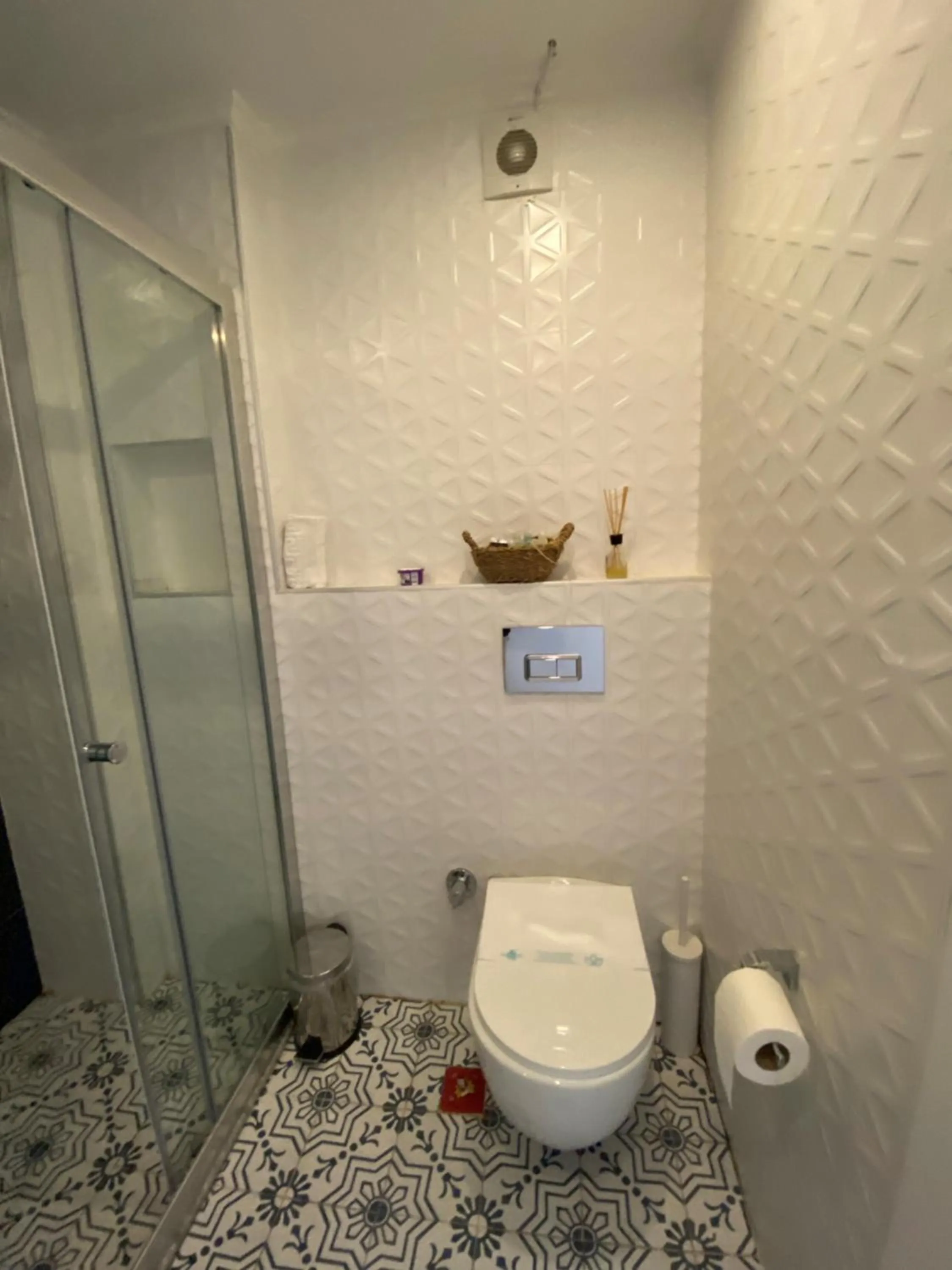 Shower in Marina Hotel Bodrum