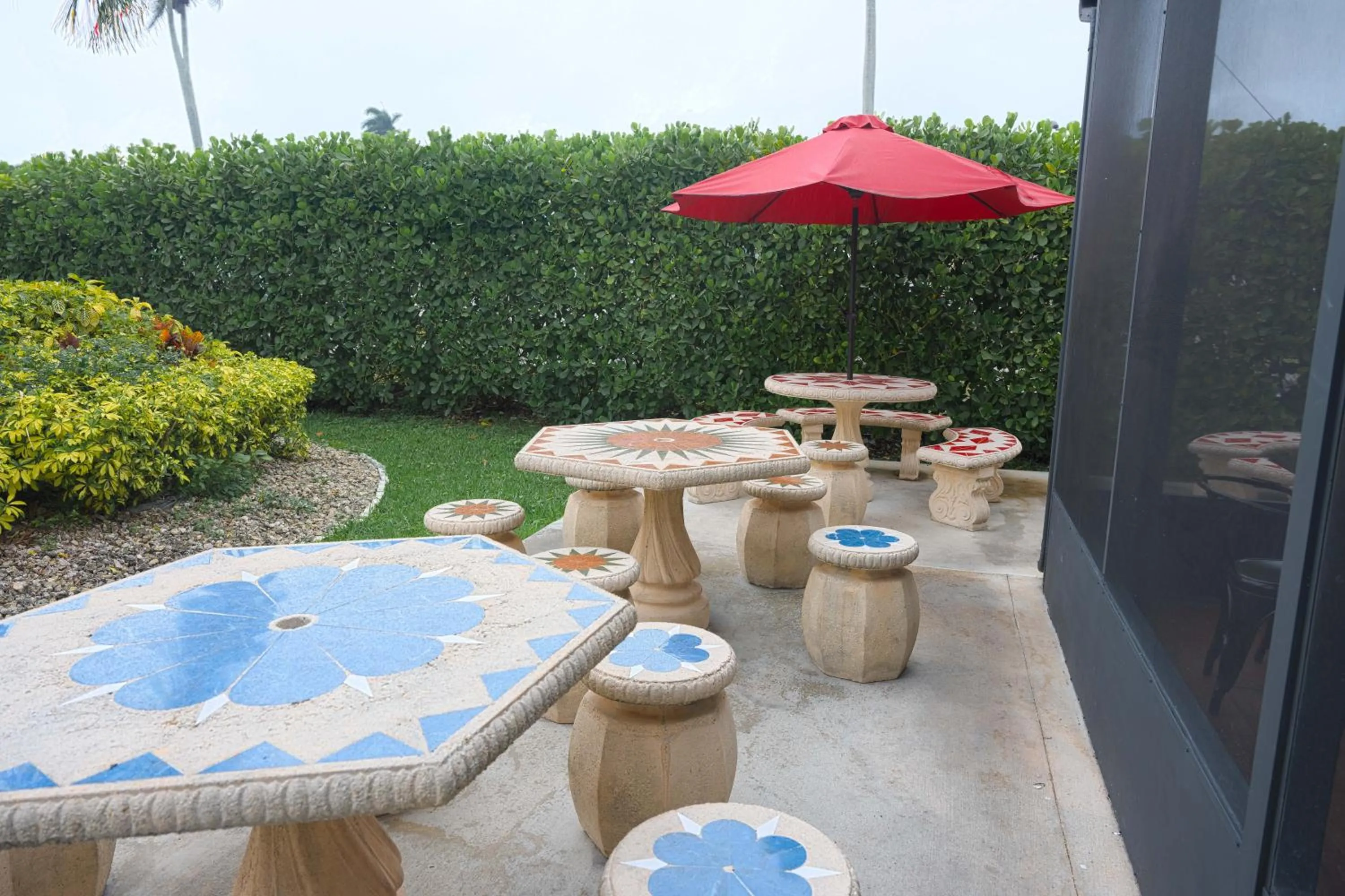 Property building in Fairway Inn Florida City Homestead Everglades