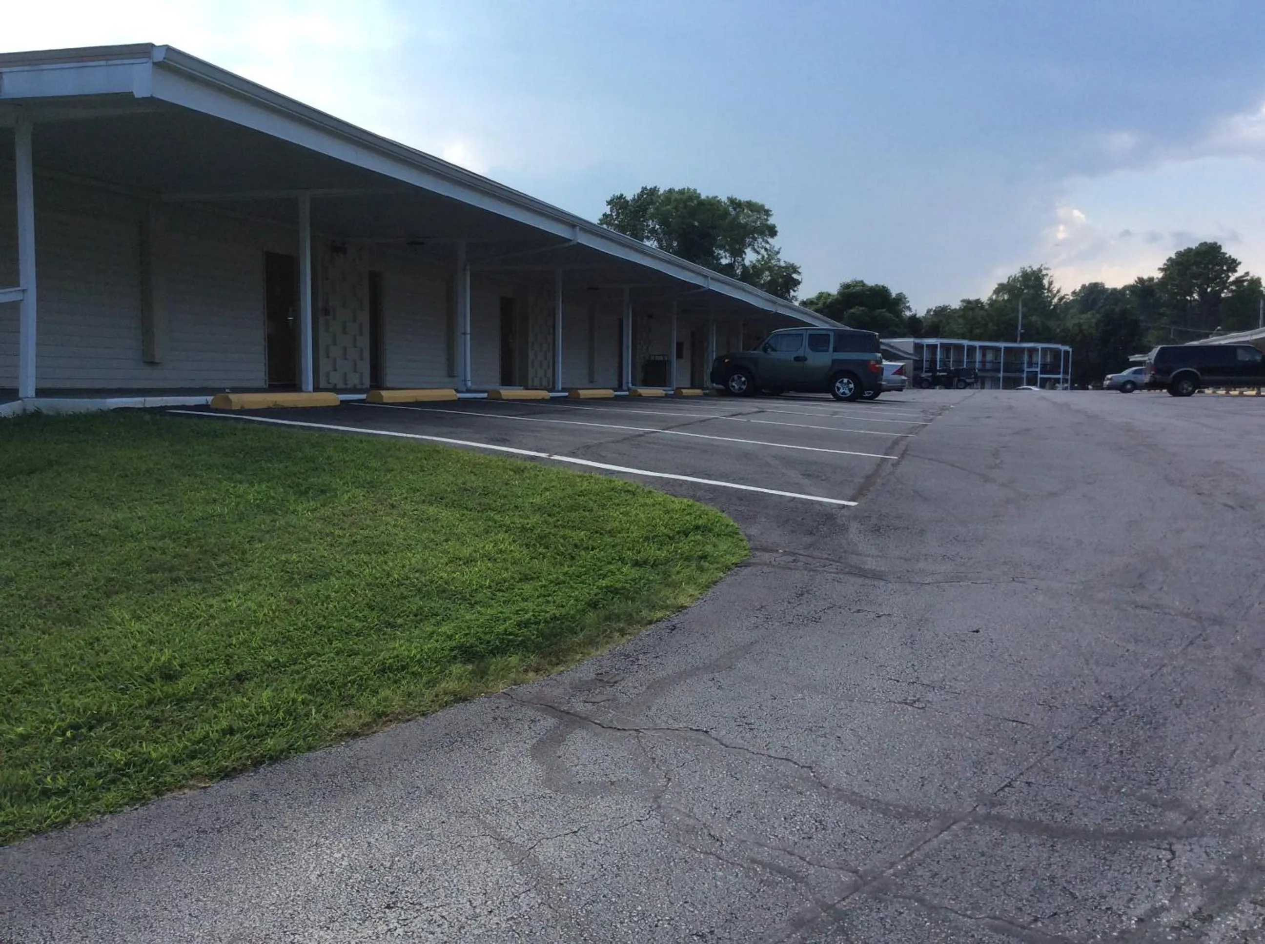 Property building in Village Inn Annapolis MD