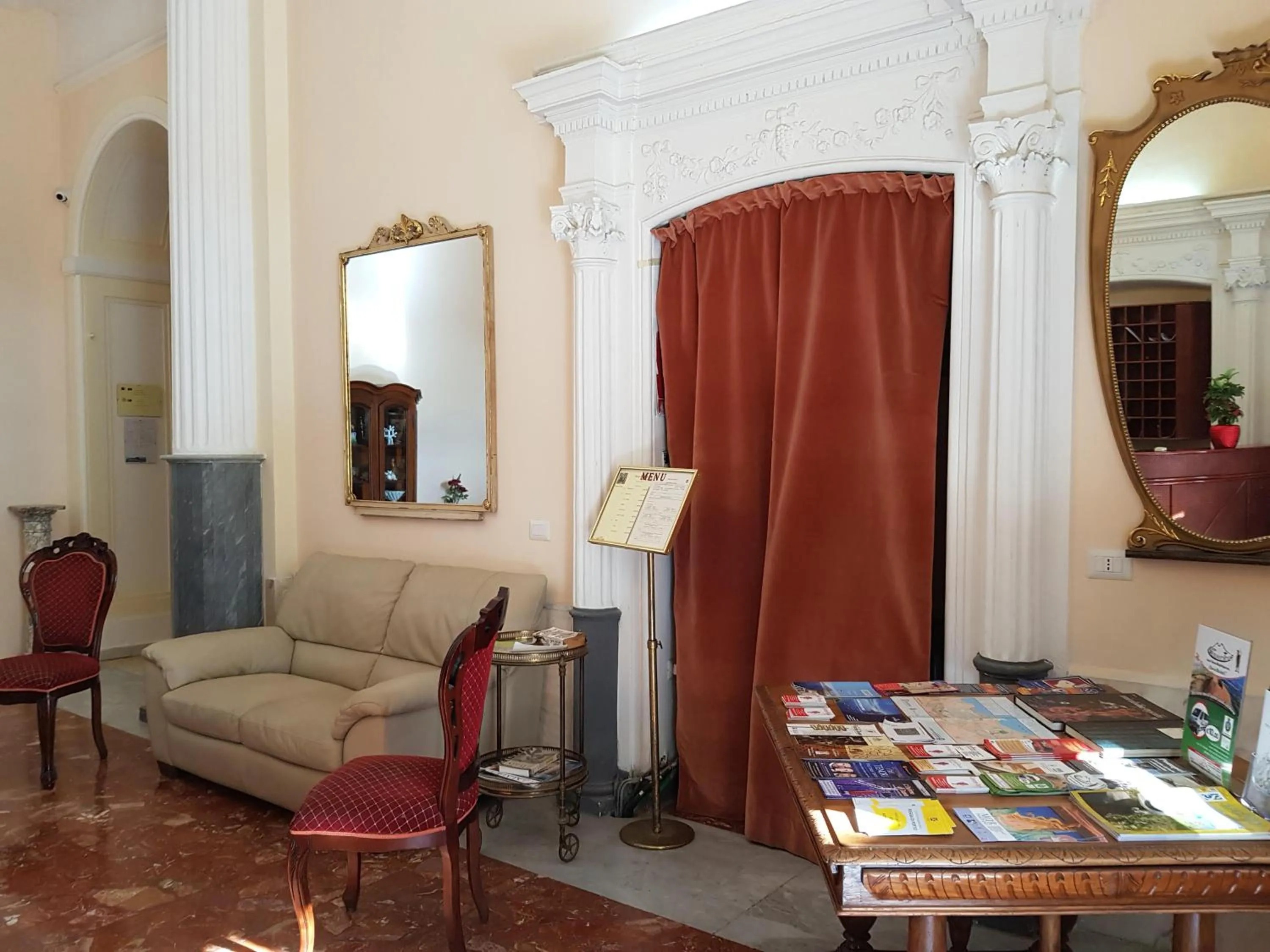 Living room in Albergo Santa Teresa