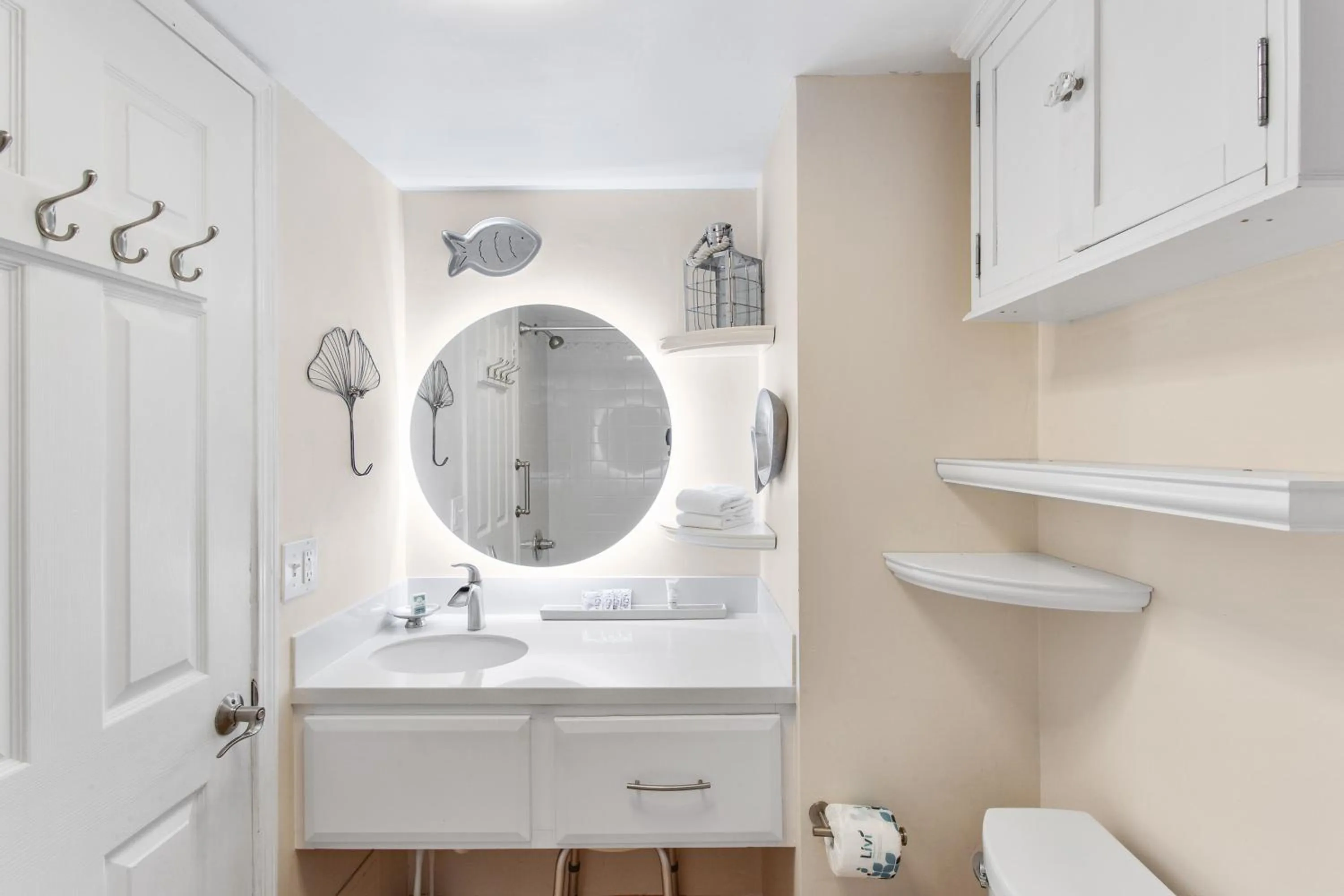 Suite with Balcony in Beachers Lodge