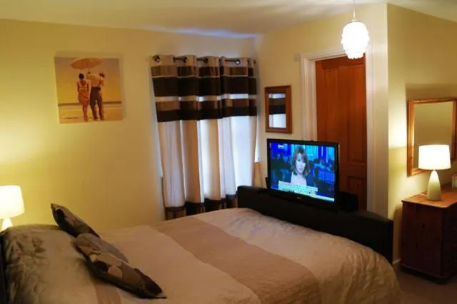 Photo of the whole room, Bed in Baytree Guest House