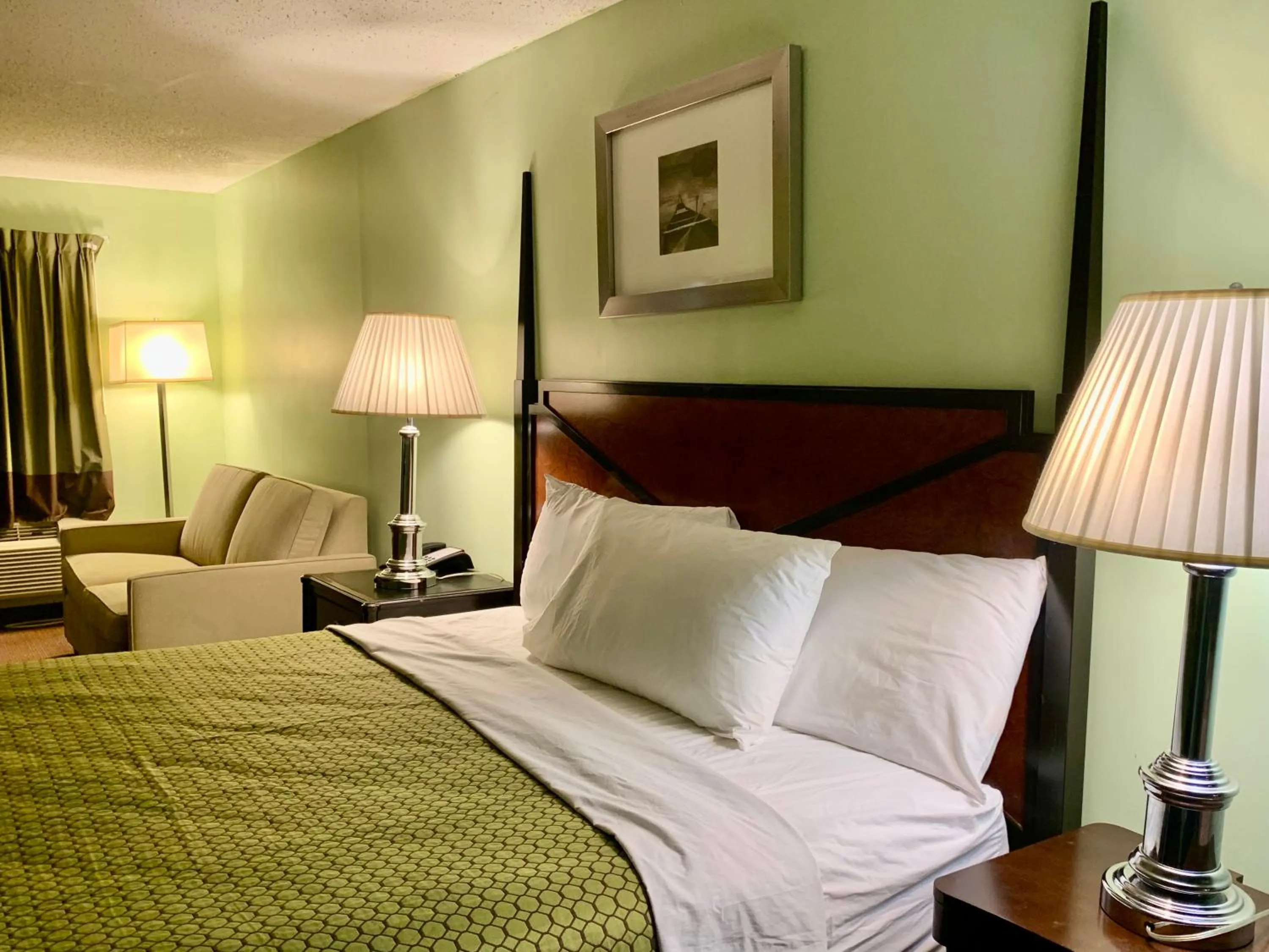 Bed in Executive Inn Chester