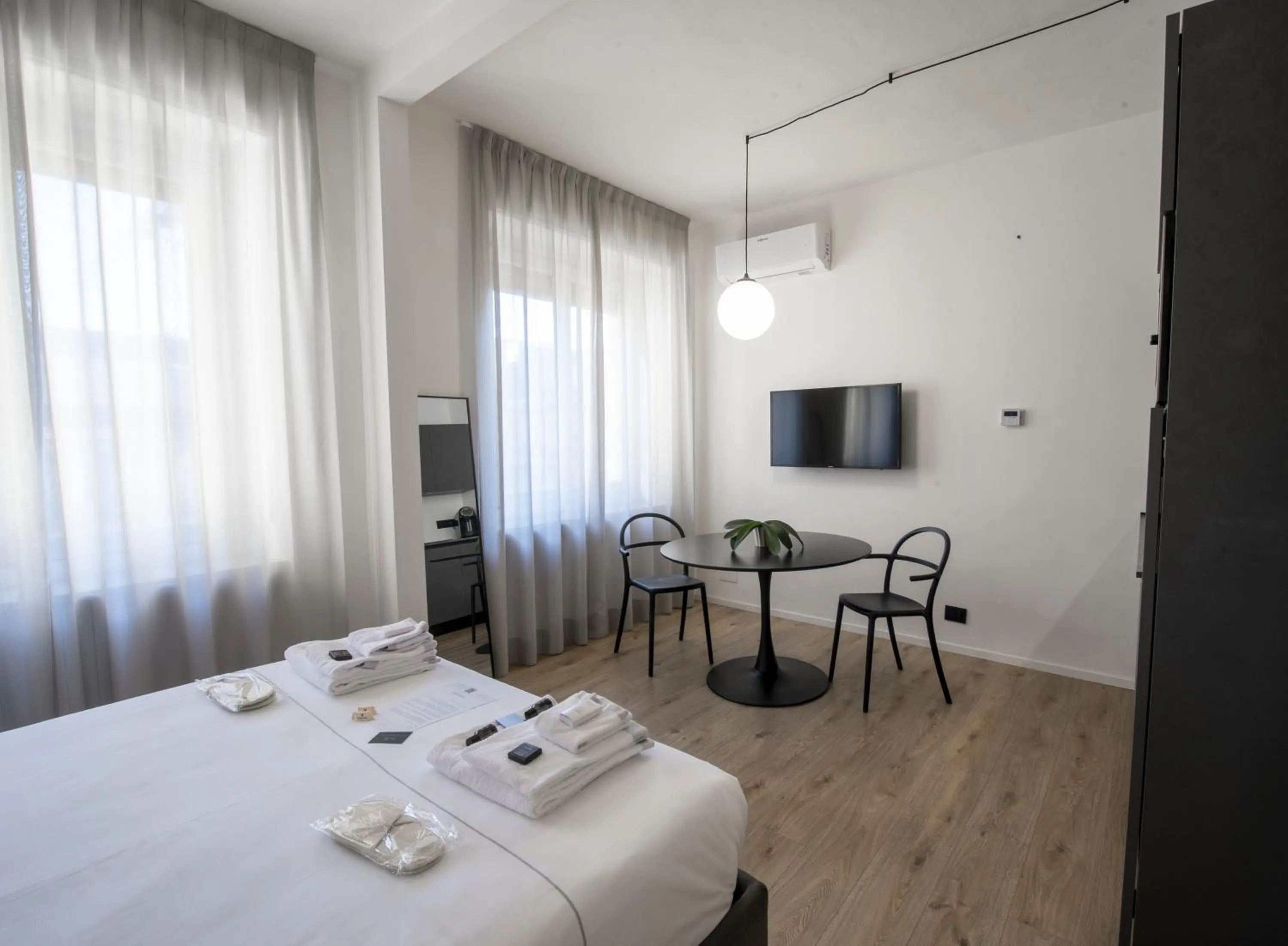 Bedroom, Bed in San Carlo Suite Torino