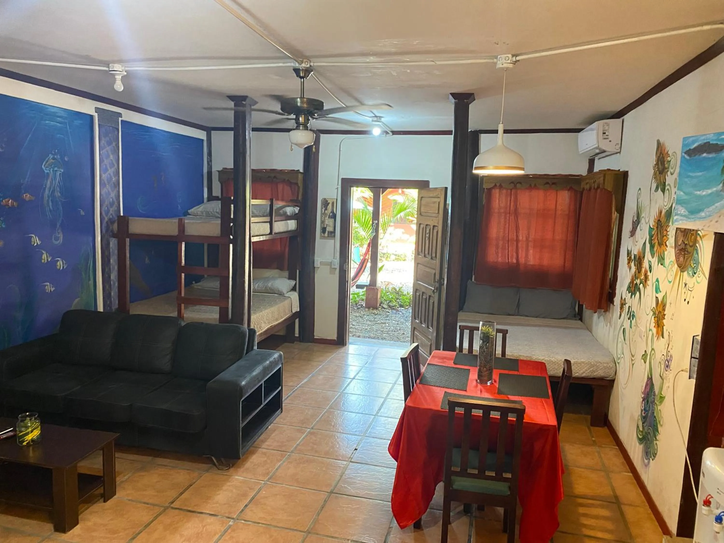 Photo of the whole room in Hotel Casa Vito Beachfront