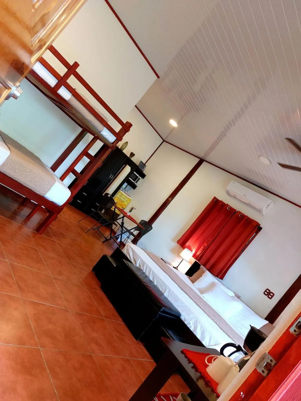 Bed in Hotel Casa Vito Beachfront