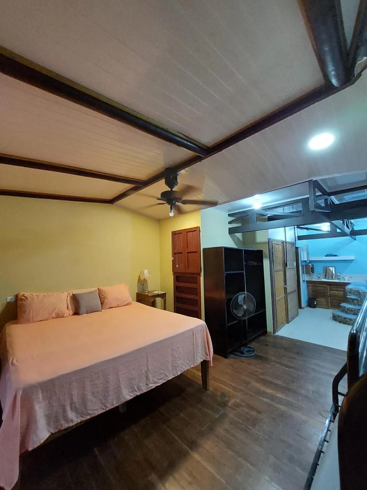 Bed in Hotel Casa Vito Beachfront