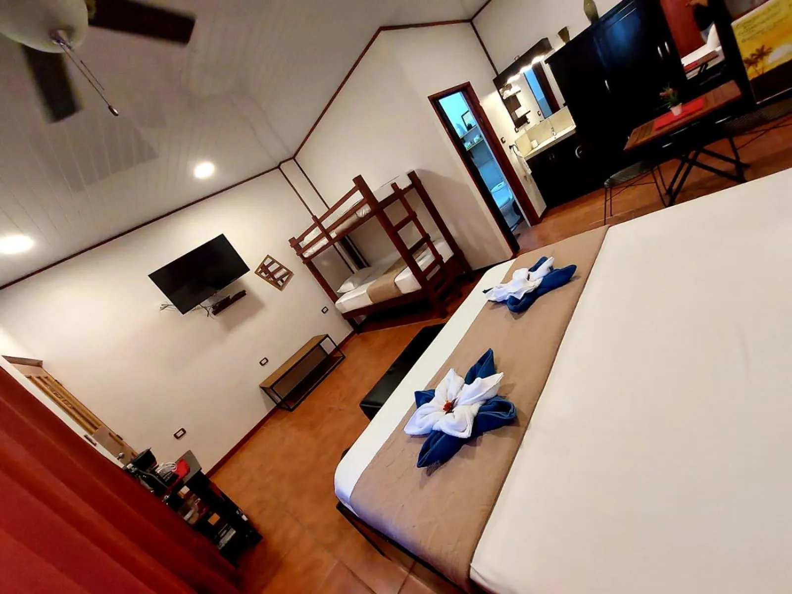 Photo of the whole room in Hotel Casa Vito Beachfront