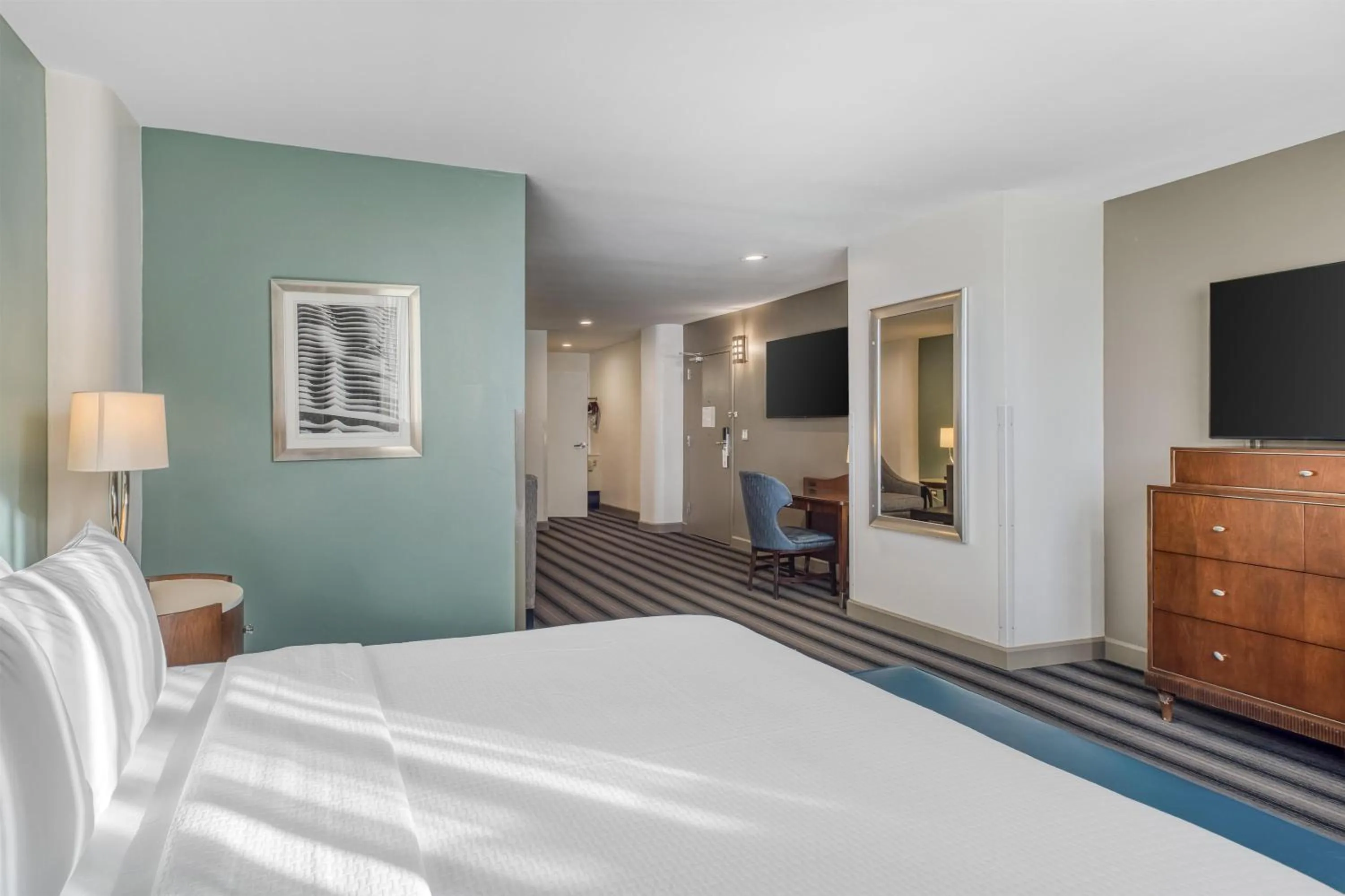 Bedroom, Bed in Best Western Chicago Downtown-River North