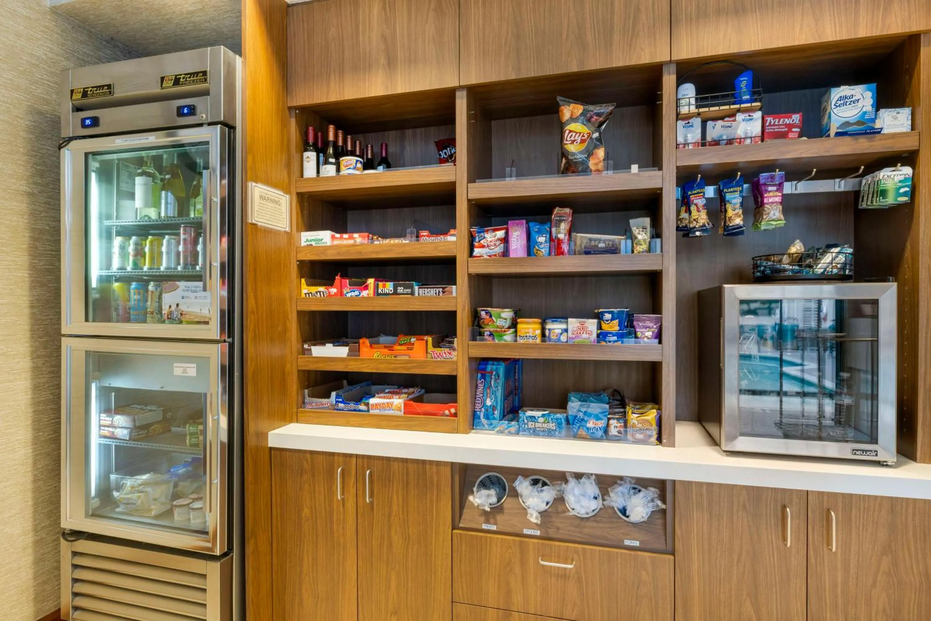 Property building in Best Western Plus Bayside Inn