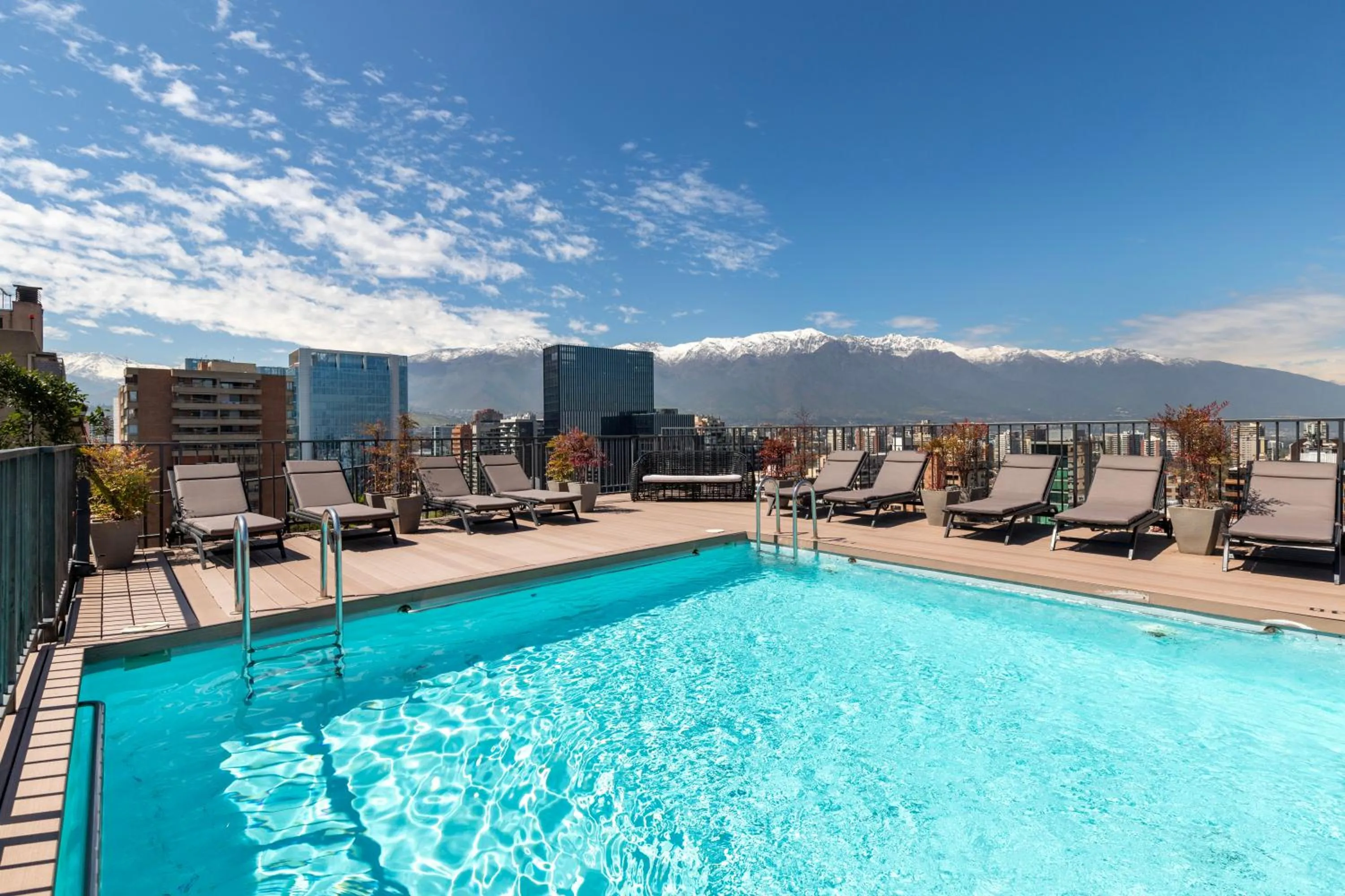 Swimming pool in The Place