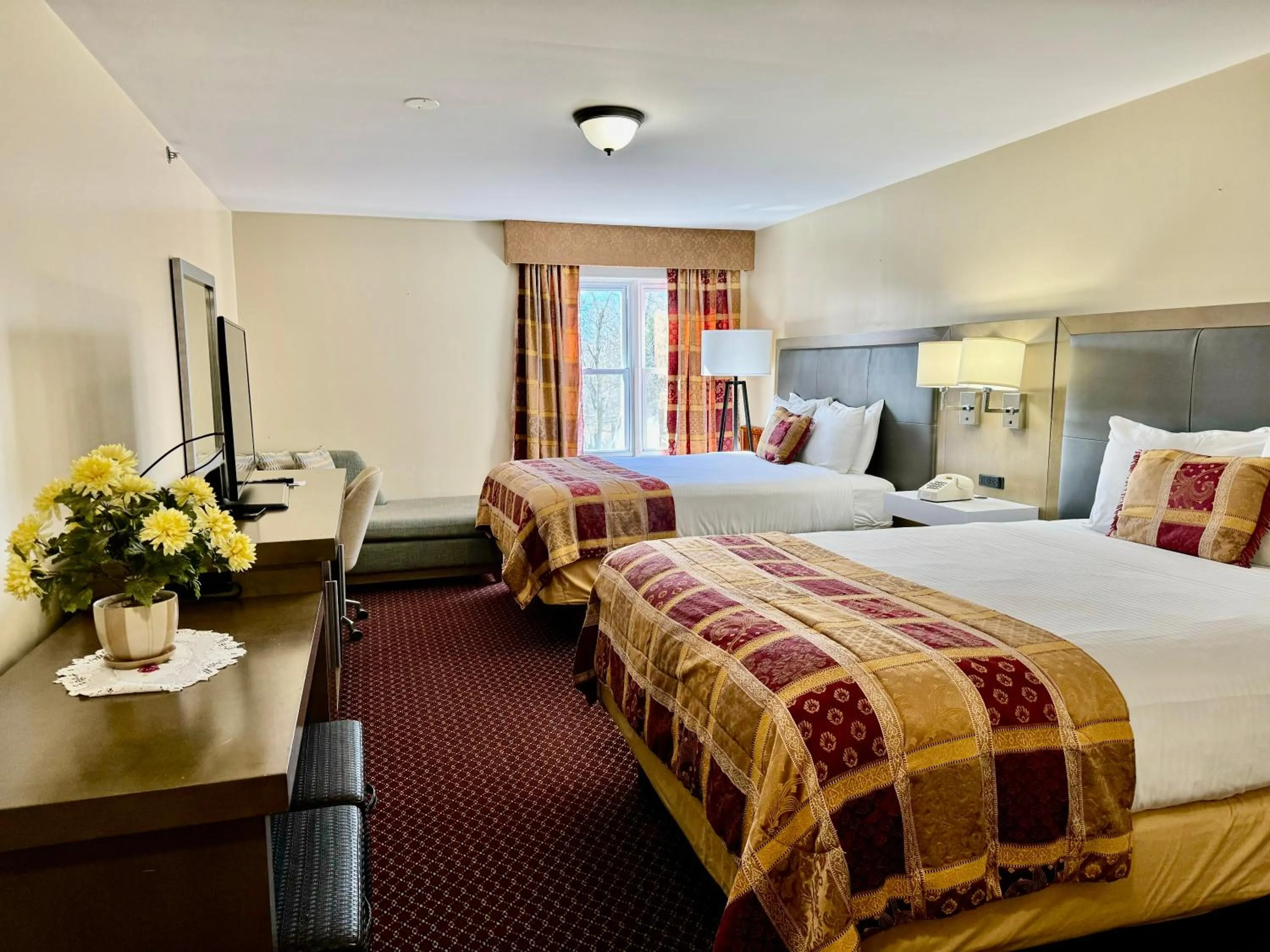 Breakfast, Bed in Merrill Farm Inn