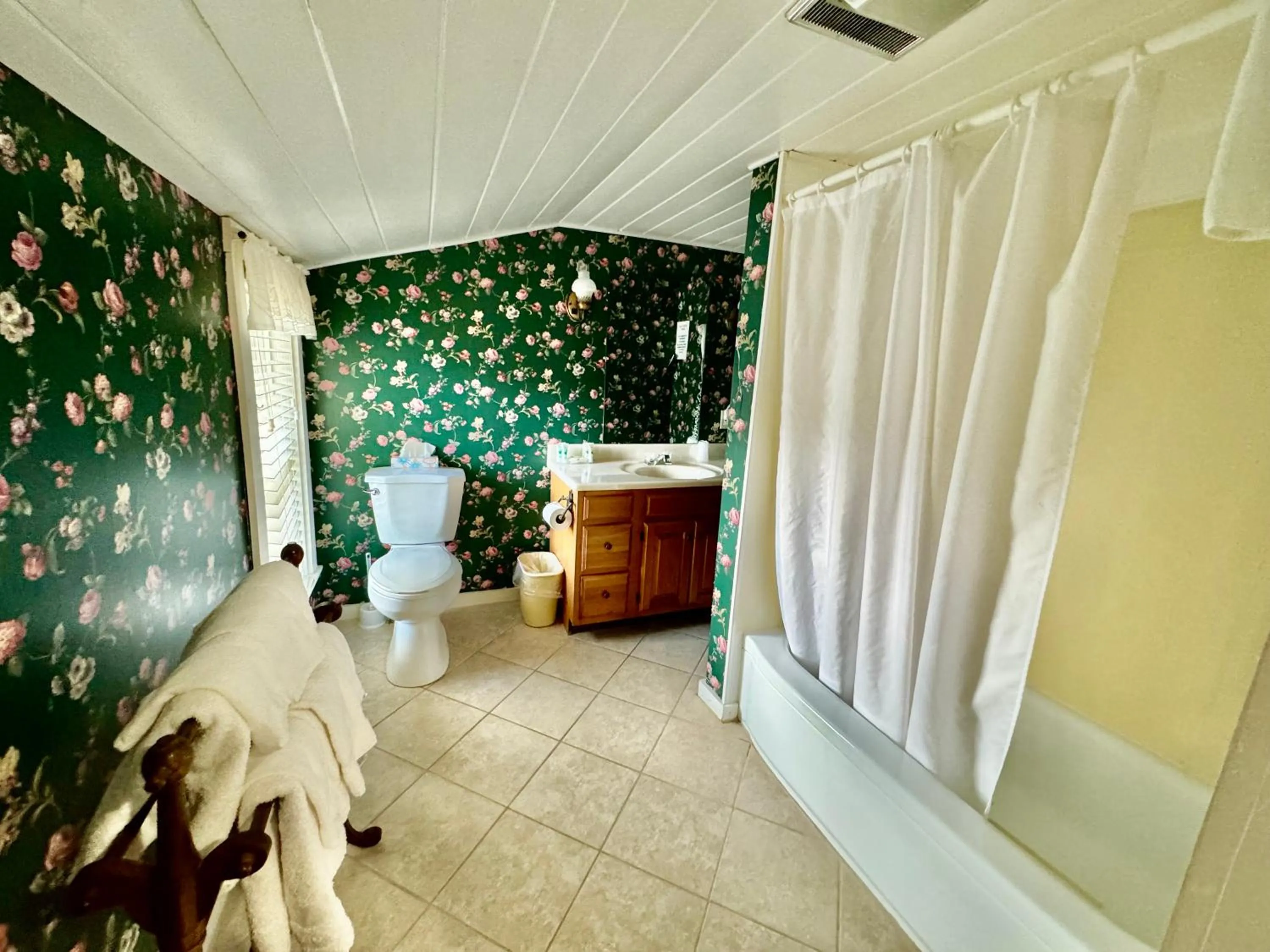 Bathroom in Merrill Farm Inn