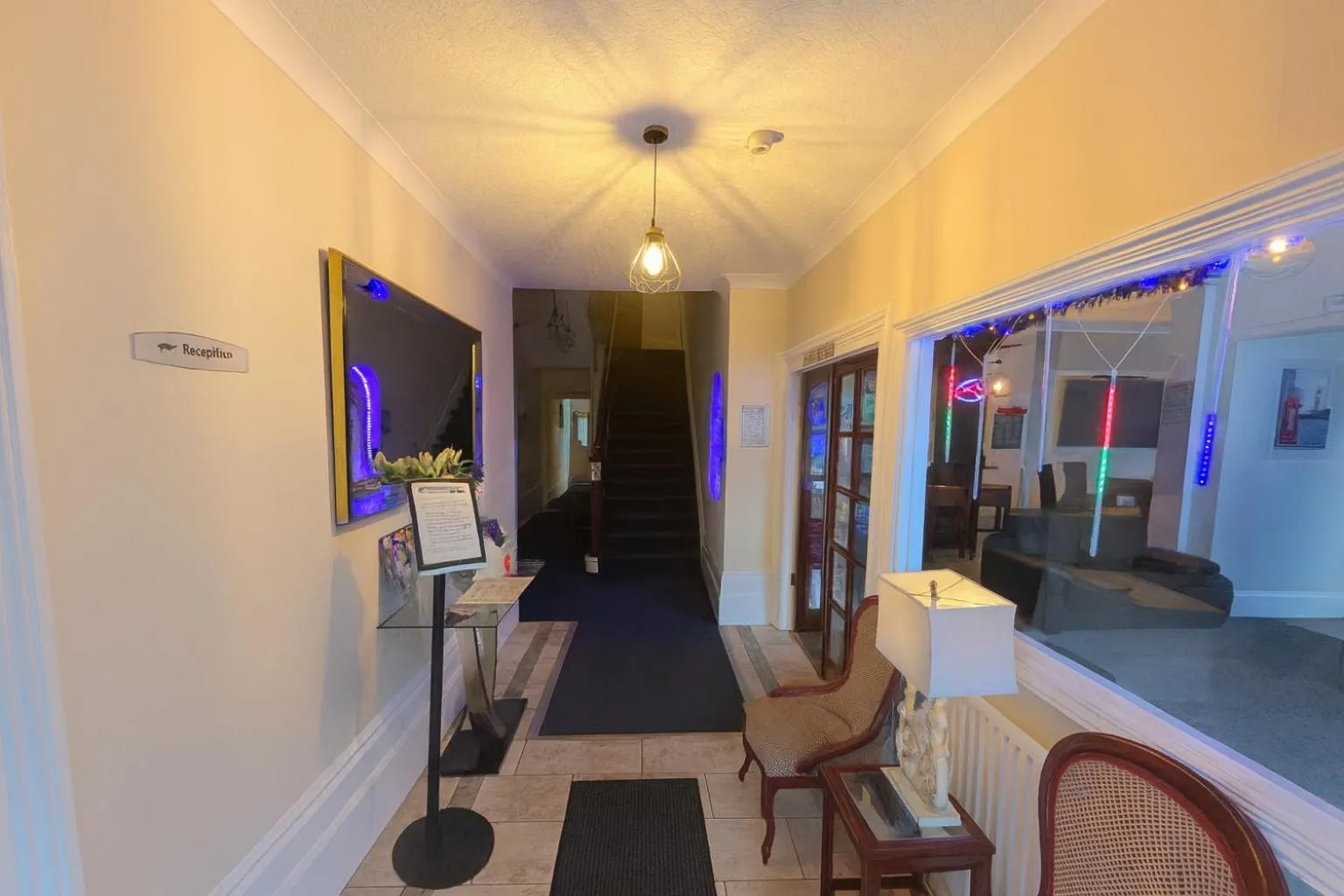 Lobby or reception in Cecil Court Hotel