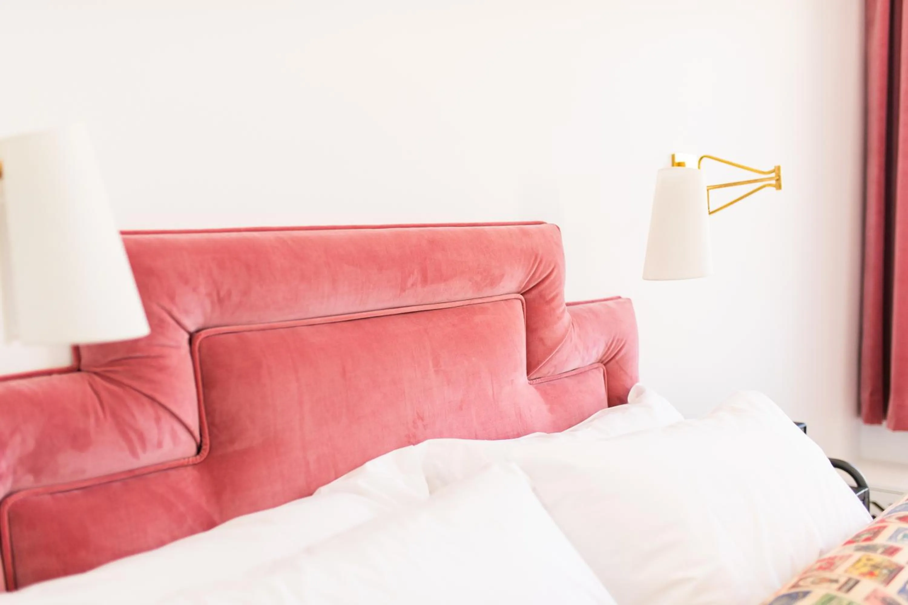 Bed in Bradford House, a Member of Design Hotels